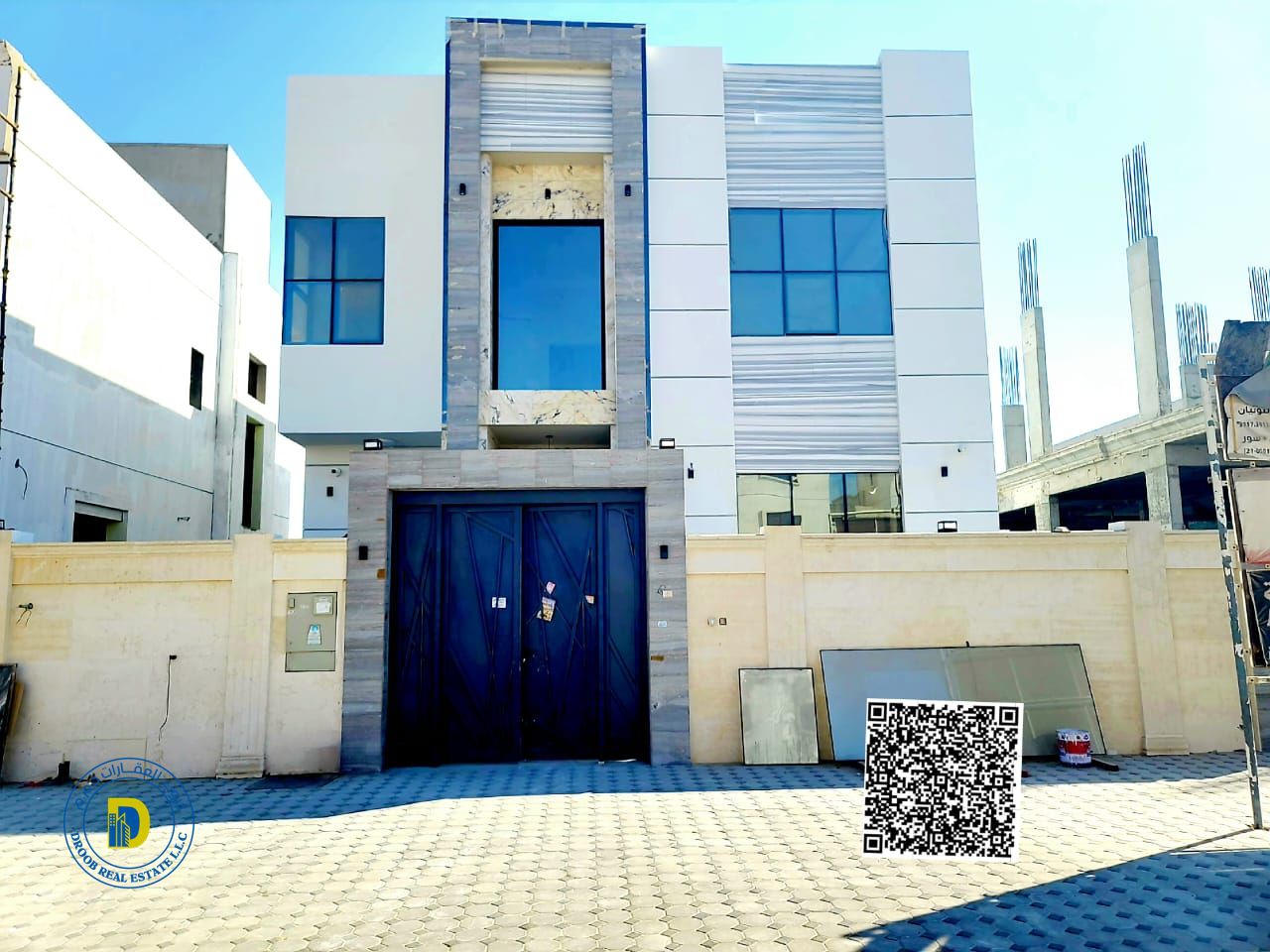 For sale at an attractive price: a 5-bedroom villa with a roof terrace in Al Zahia area. Freehold . Bank financing . Super deluxe finished.
