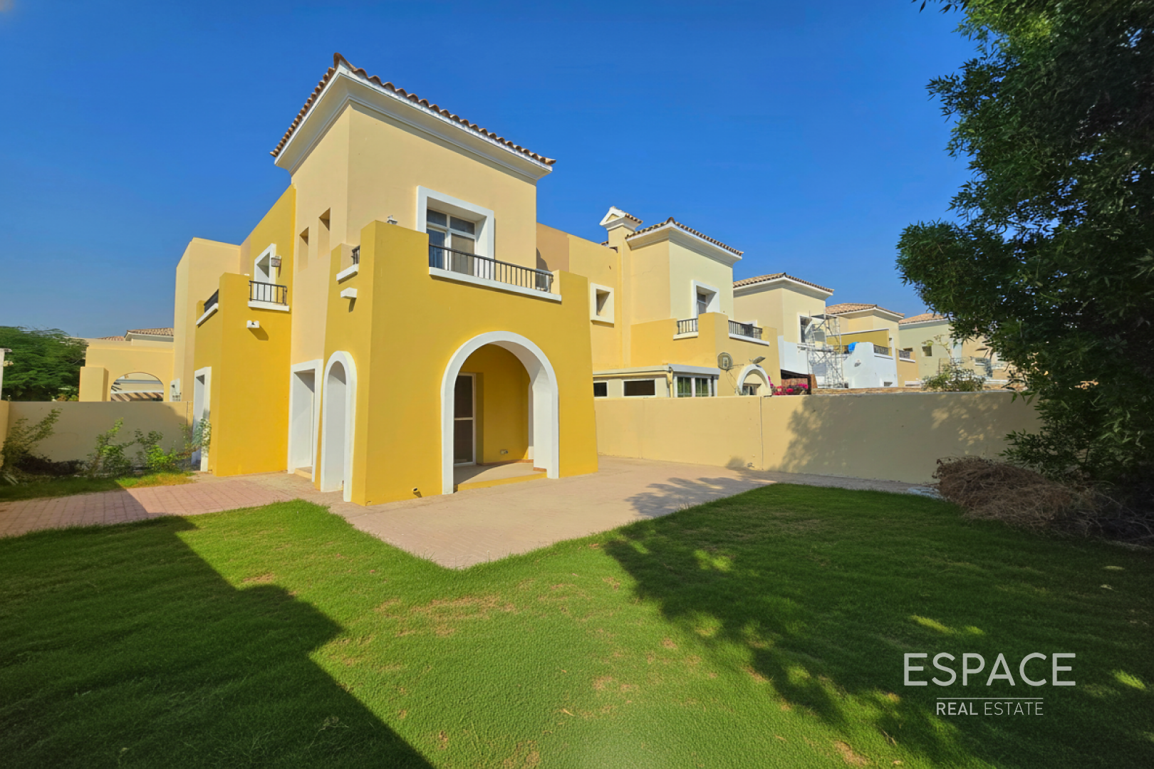 Rare Layout | Close to Pool | Corner Plot