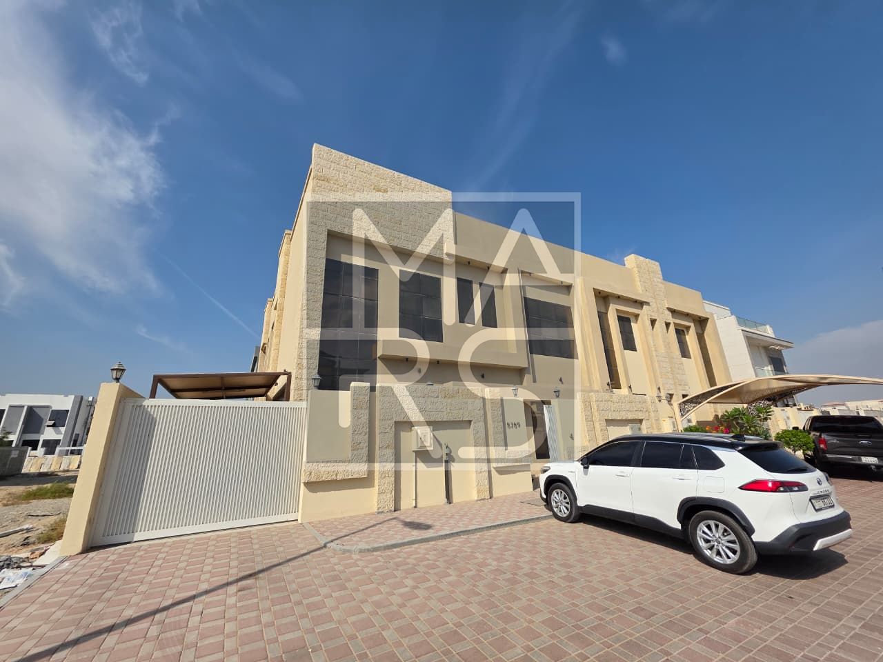 6BHK-BEST FINISHES-NEAR MARKETS-BIG LAYOUT-170K