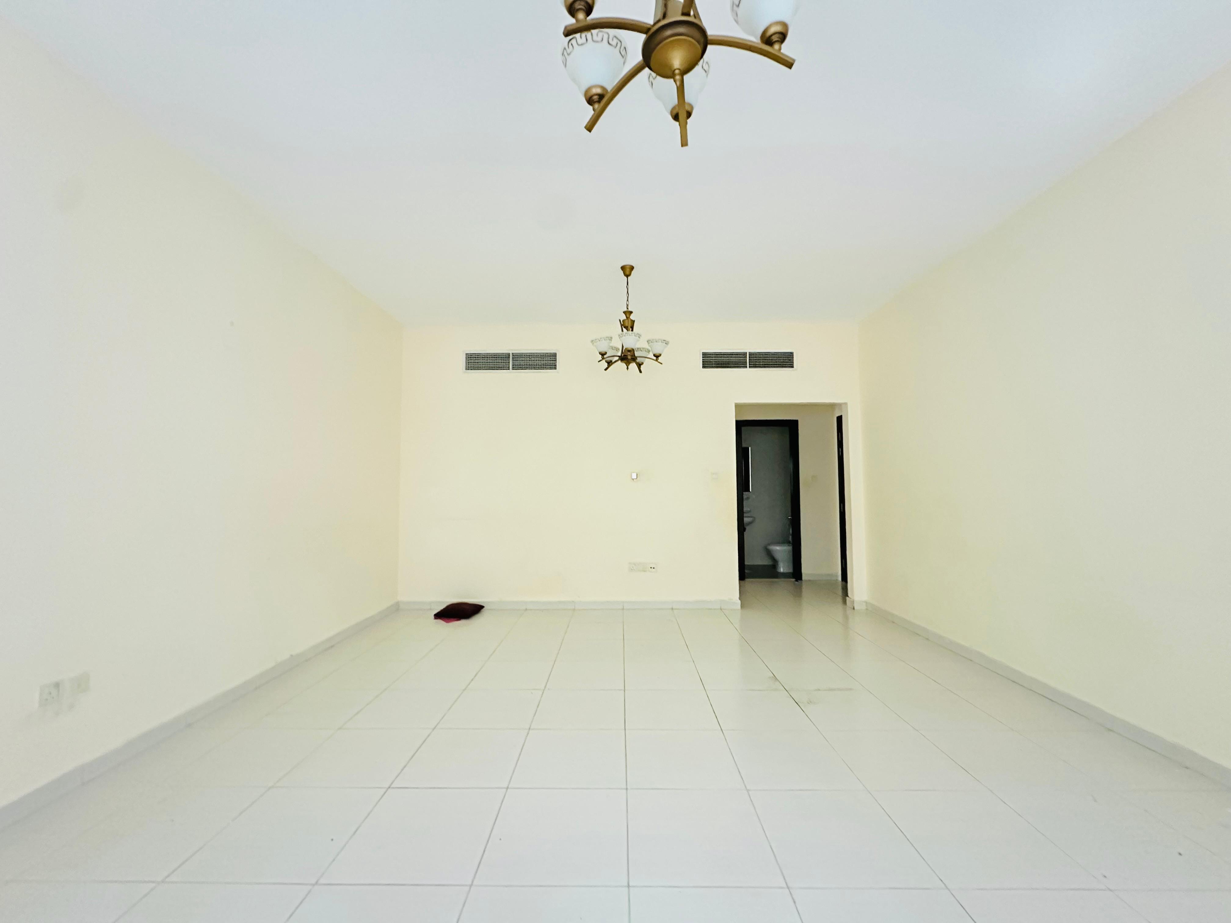 [Parking Free 1BHK With Balcony 6 Cheque's Payment 2 Bathrooms 1 Master Bedroom Just 42k Only For Family Call To Mr Imran Ali