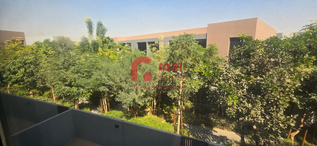 3 Bedrooms Townhouse | Prime Location | Green community | Resale |