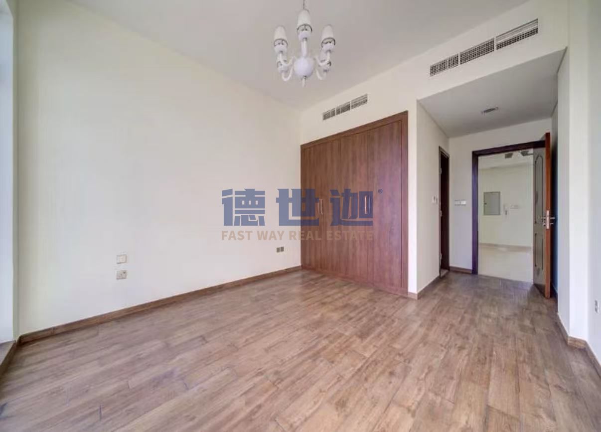 Unfurnished | Well Maintained | Great Community