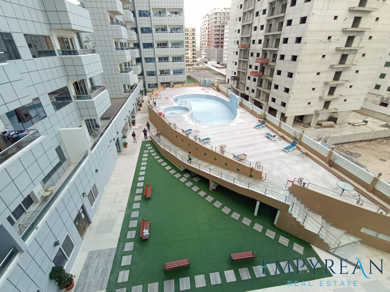 1 Bedroom with the store room | Well Maintained | Vacant