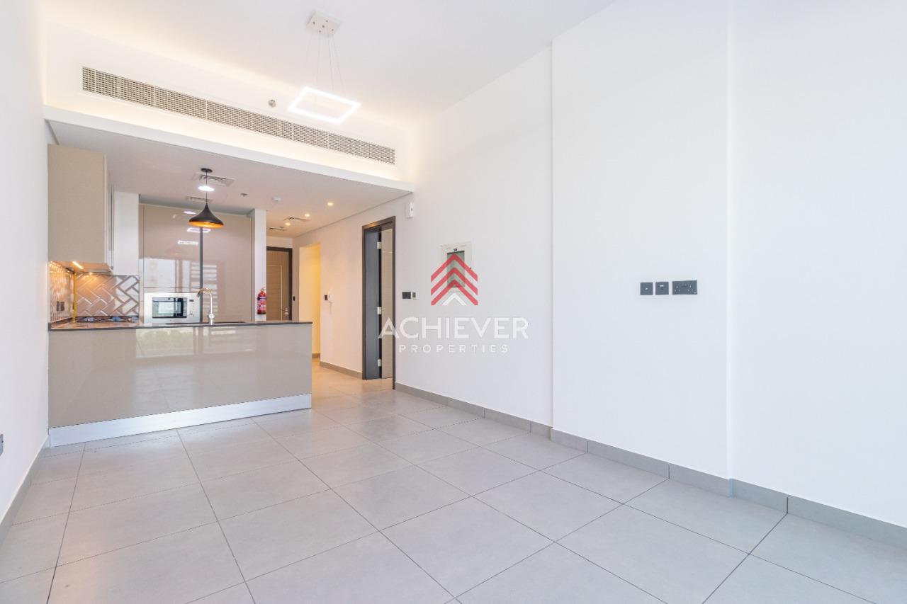 READY TO MOVE IN | POOL FACING | BRIGHT | SPACIOUS