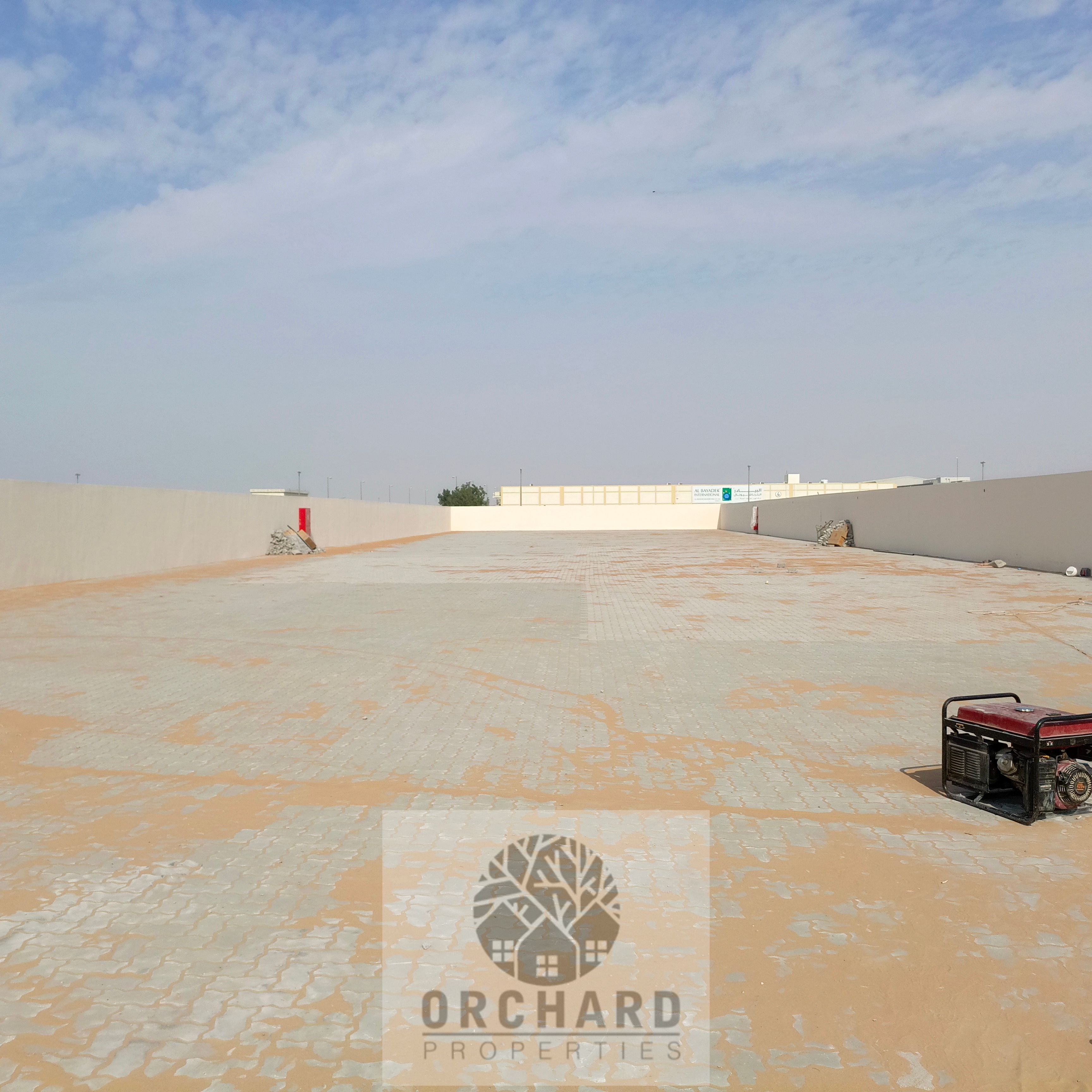 Prime location Open yard Brand new High power front of the road