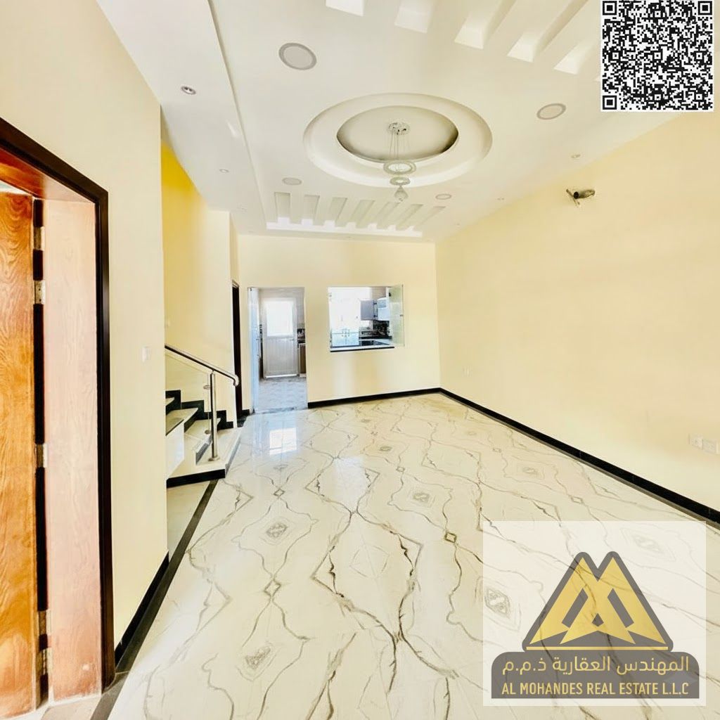 5 very spacious master bedrooms | 7 bathrooms | Maid's room | Large living room