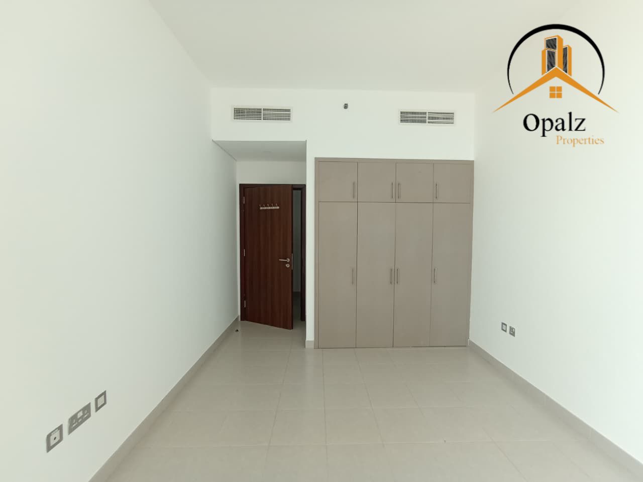 Premium 3BR + Maid Room | Central Bur Dubai | Ready to Move In