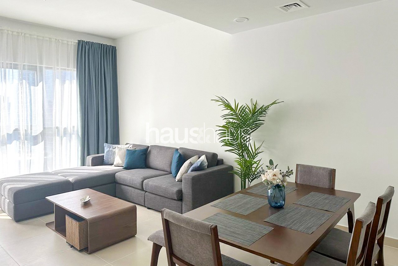 Spacious Layout | Canal View | Balcony