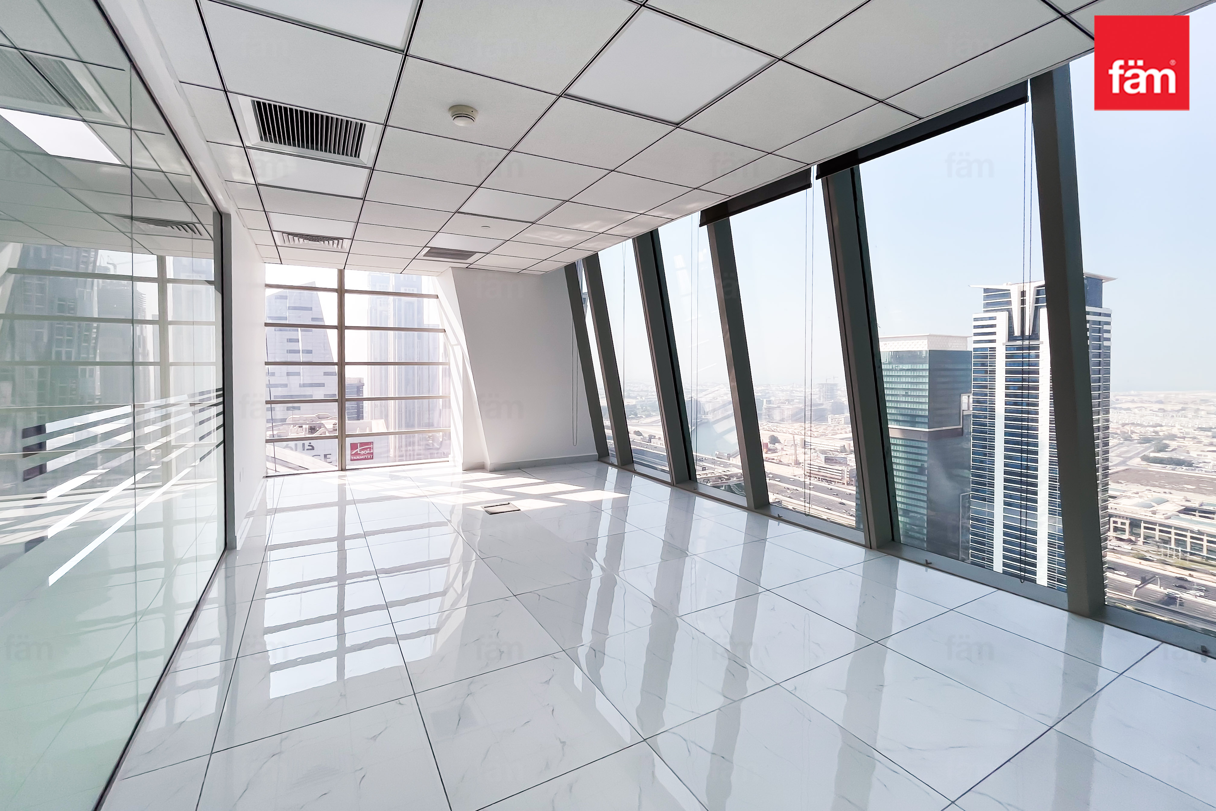 High Floor | Ready To Move | Close to Metro