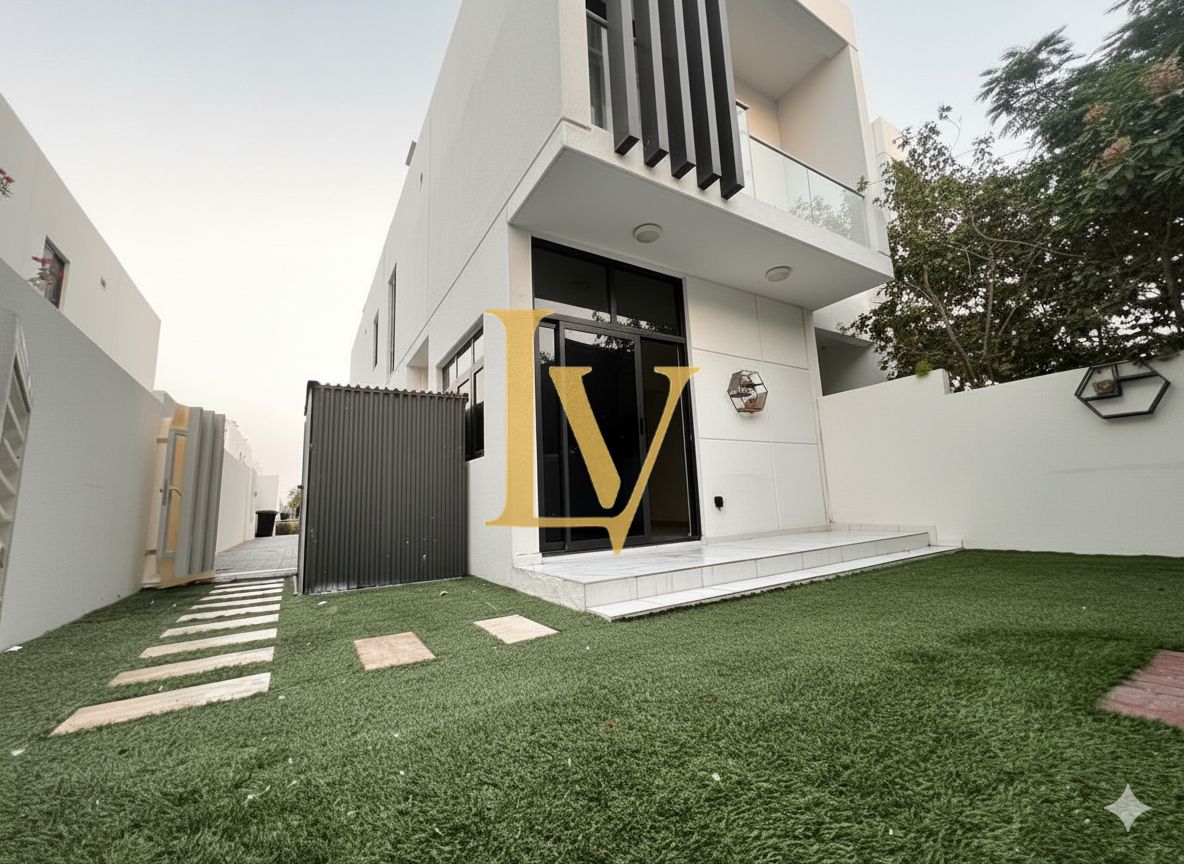 3 BR + Maid Room | Vacant | Corner Unit | Closed Kitchen