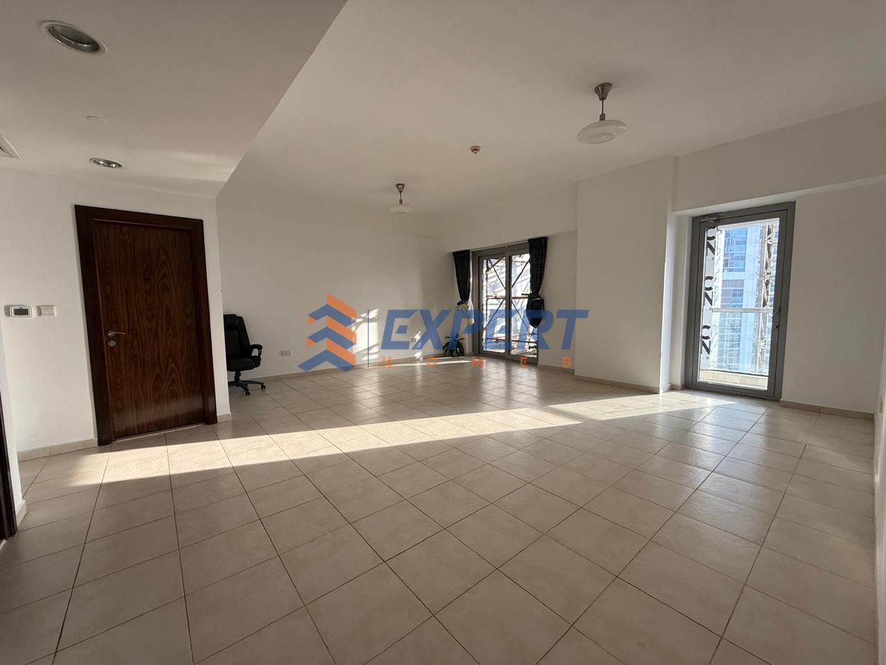 Spacious Unit | 2 Bedroom for Rent |Near the Metro