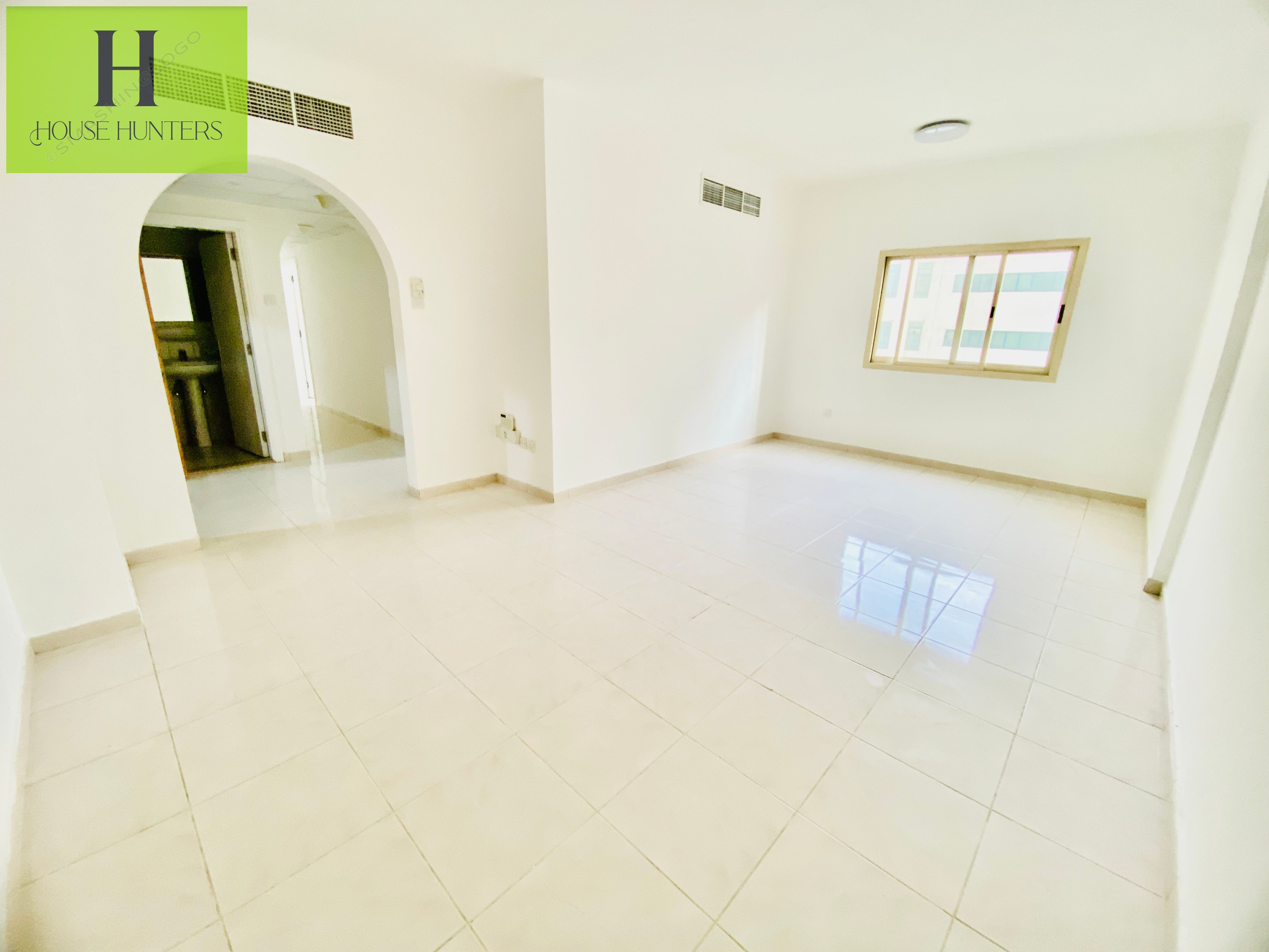Hot | lavish 2bhk | near aryana hotel | clean and family bulding