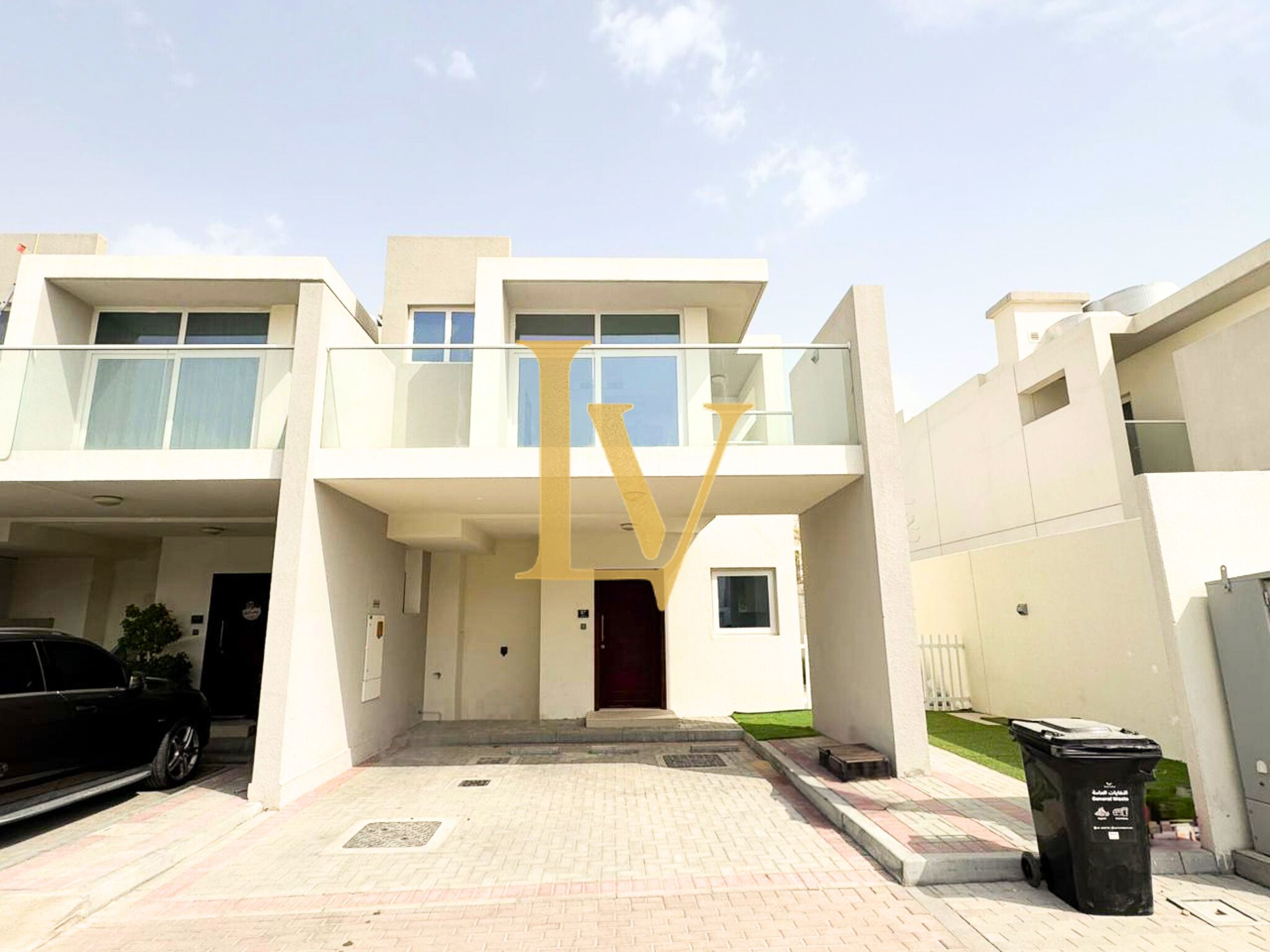 3 BR | Single Row | Corner Unit| Invest Deal