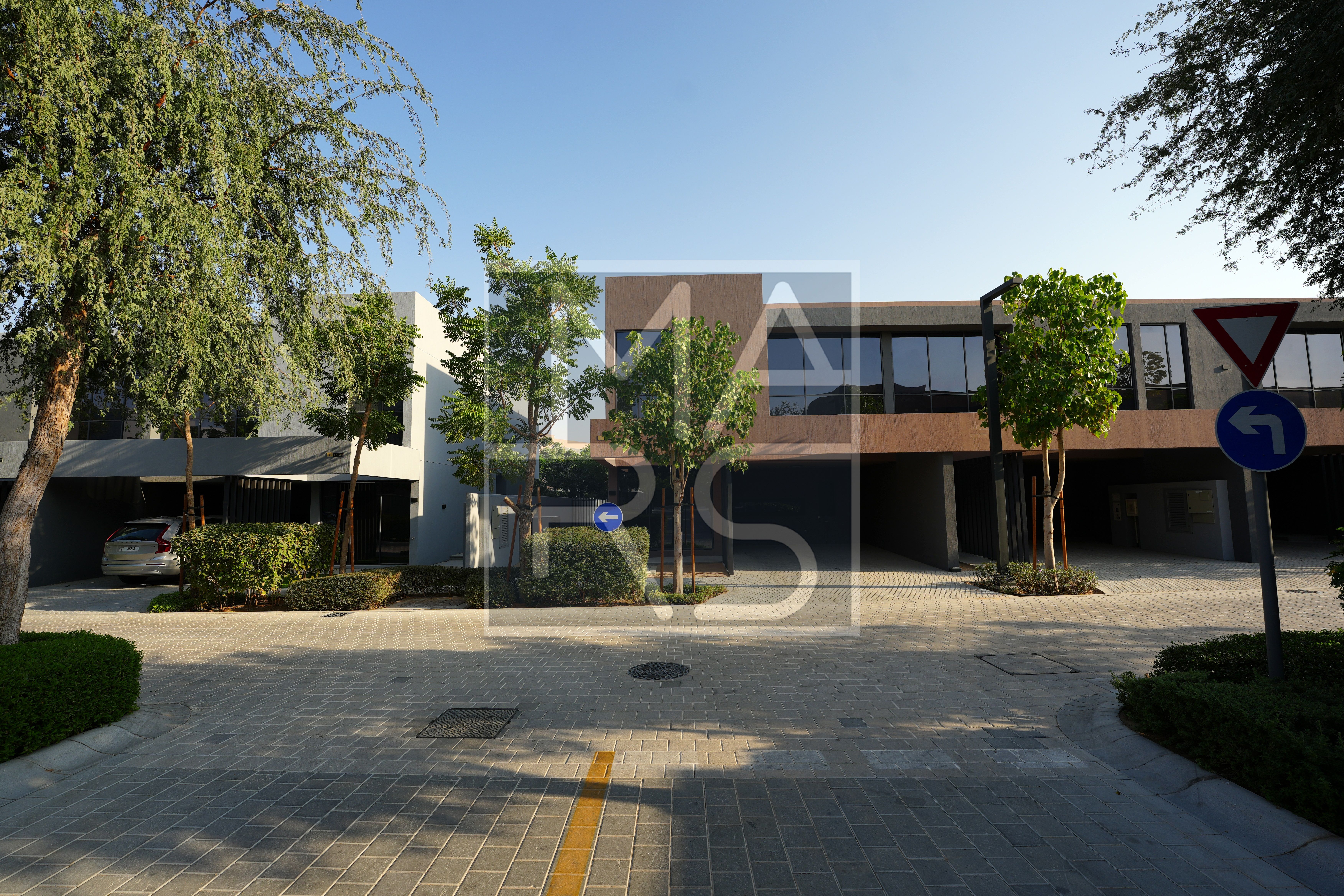 Luxury Living: Corner | 4Bedroom with Spacious Majlis