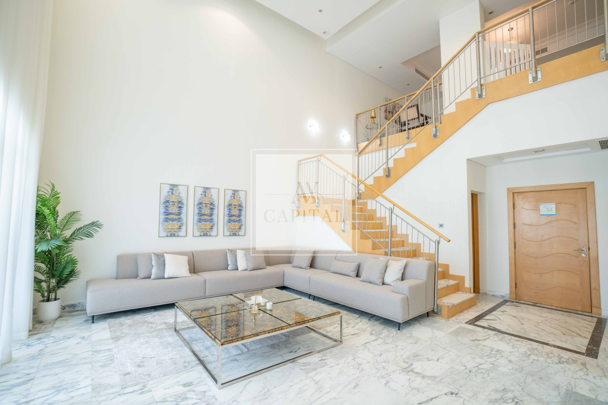 Penthouse | Park View | Spacious | Beach Access