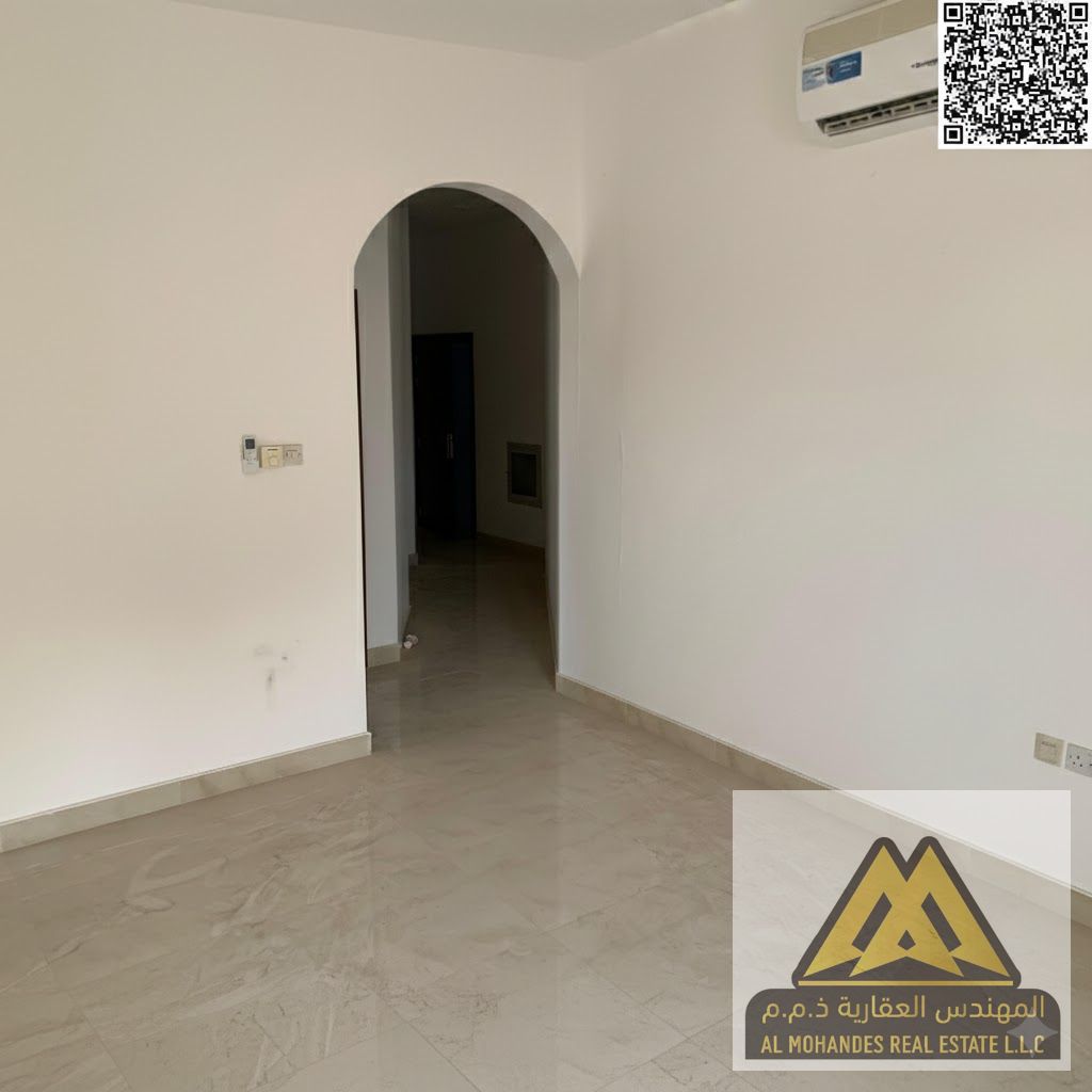 First occupant | No elevator, first floor | 100 meters on Sheikh Ammar Street | Security deposit: non-cash check for 3000