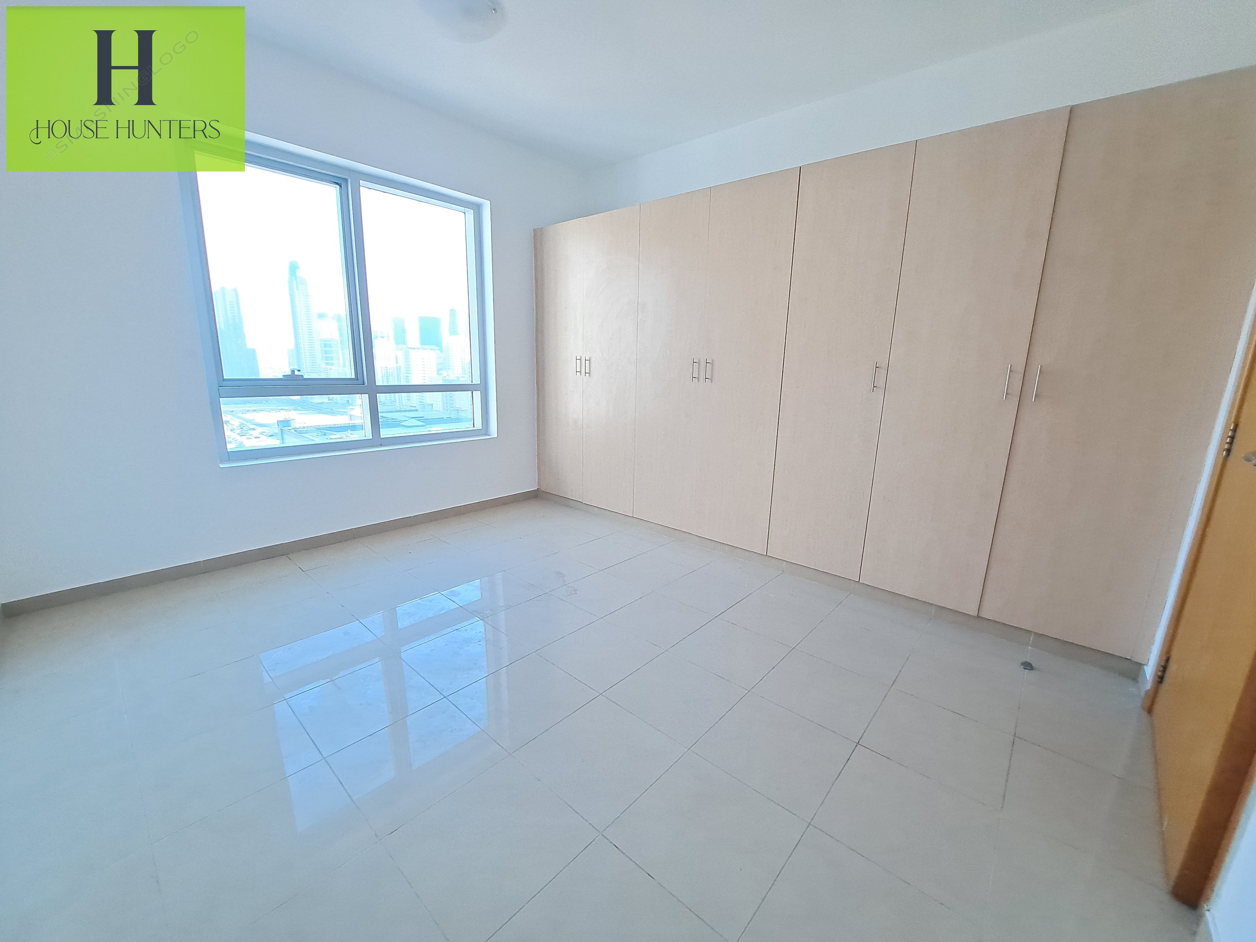 Hot offer 1bhk with balcony and wardrobes one month free