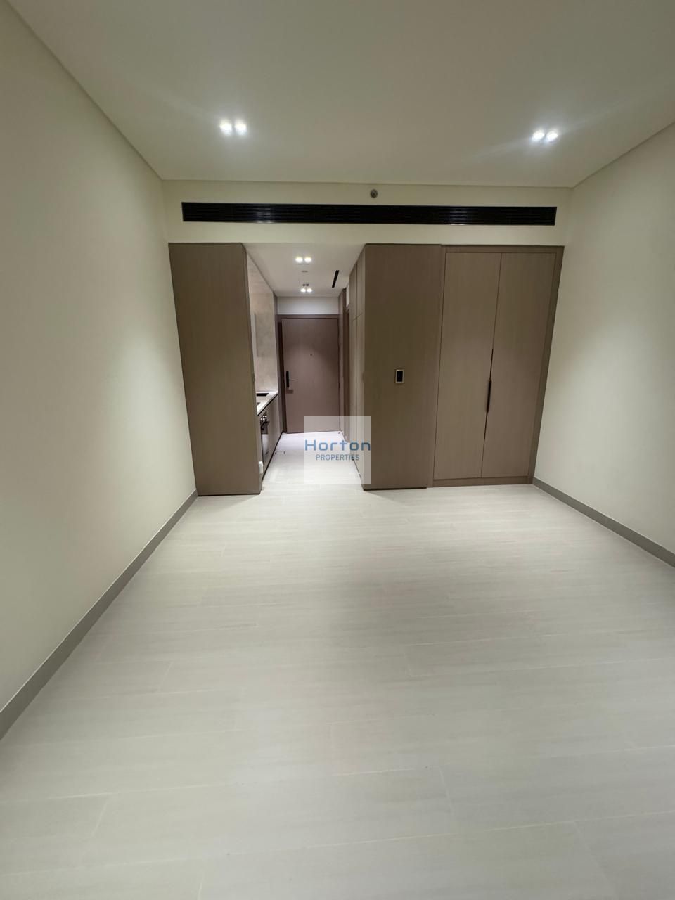 BRAND NEW I UNFURNISHED I SPACIOUS