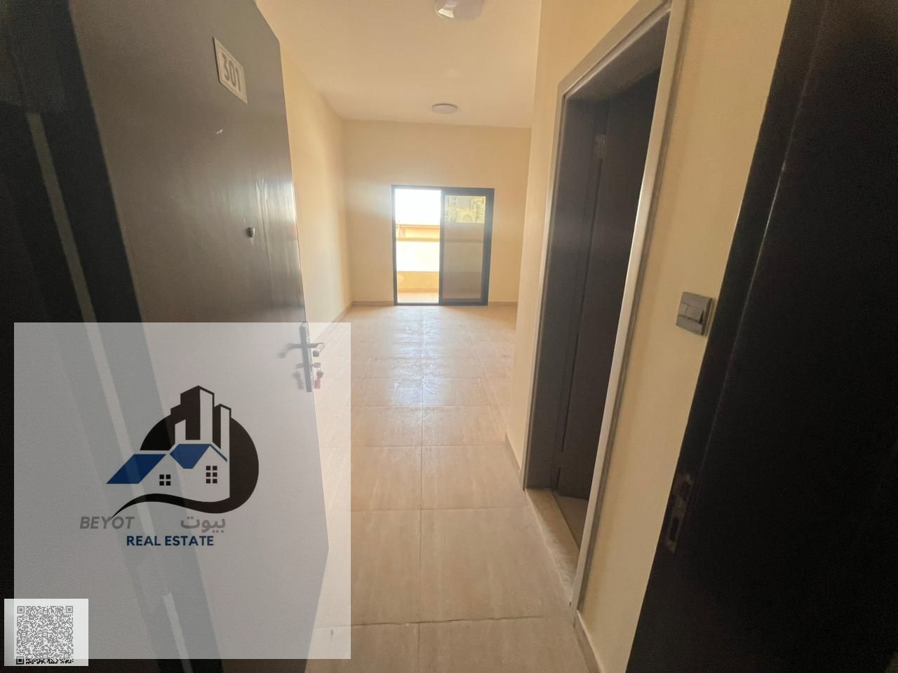 One bedroom and living room apartment for annual rent in Ajman, Al Rashidiya 3, opposite the Ladies' Park