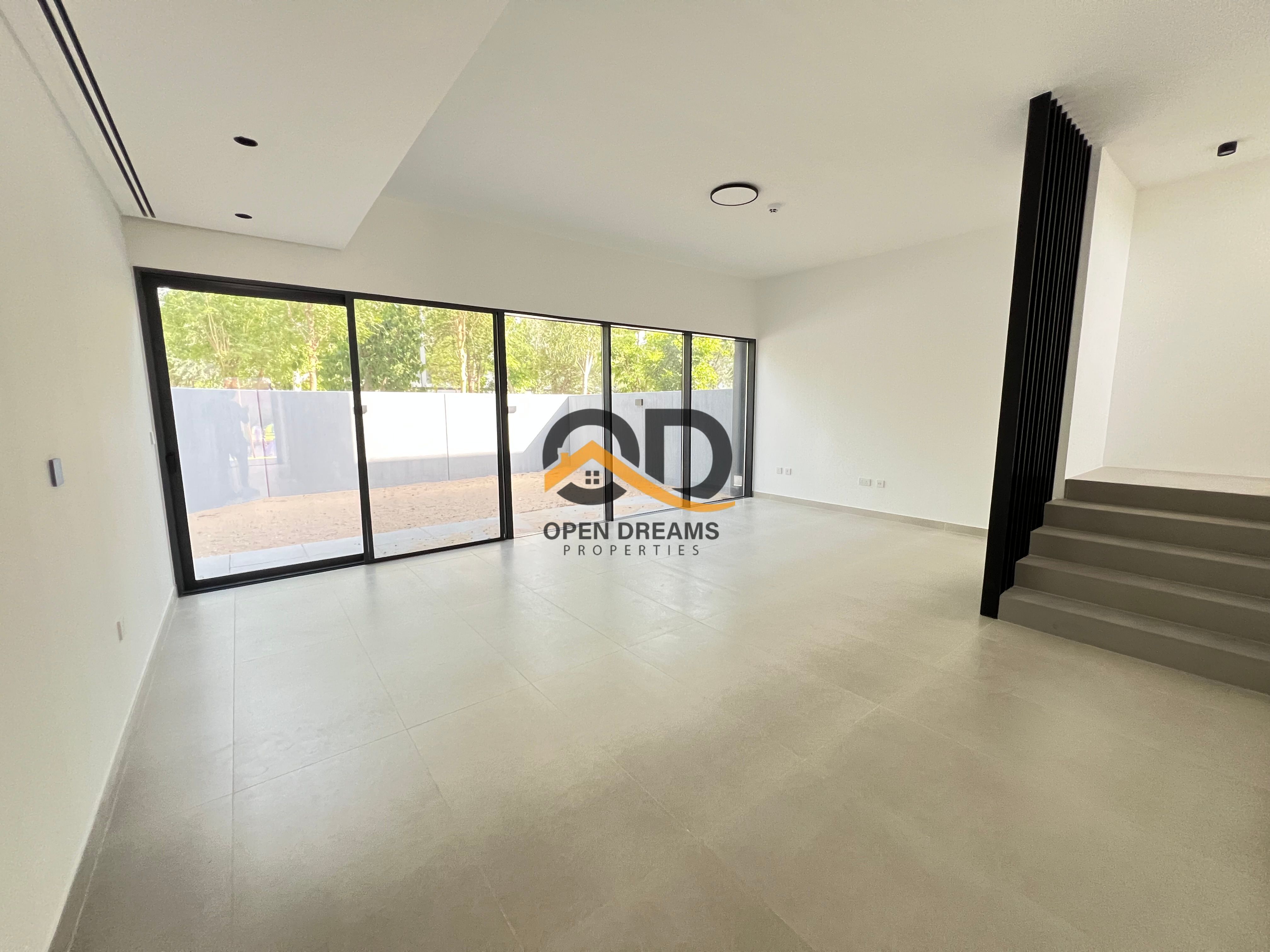 Luxury 3BR townhouse available for rent in just 135K