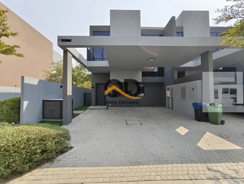 Smart Home,3BR Corner Unit,With Ready Garden