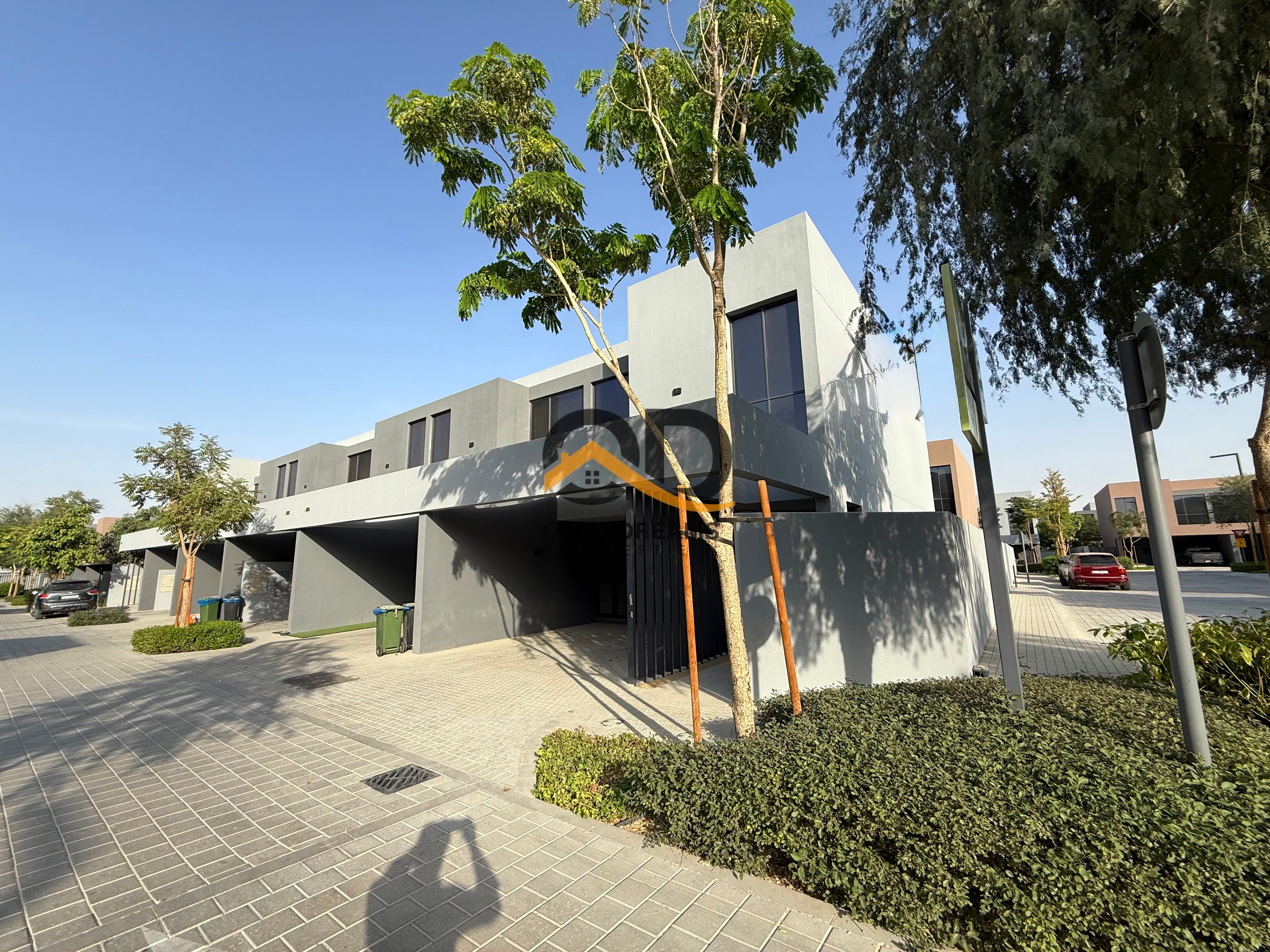 Golden Opportunity For Your Dream Home/3BR Corner Unit