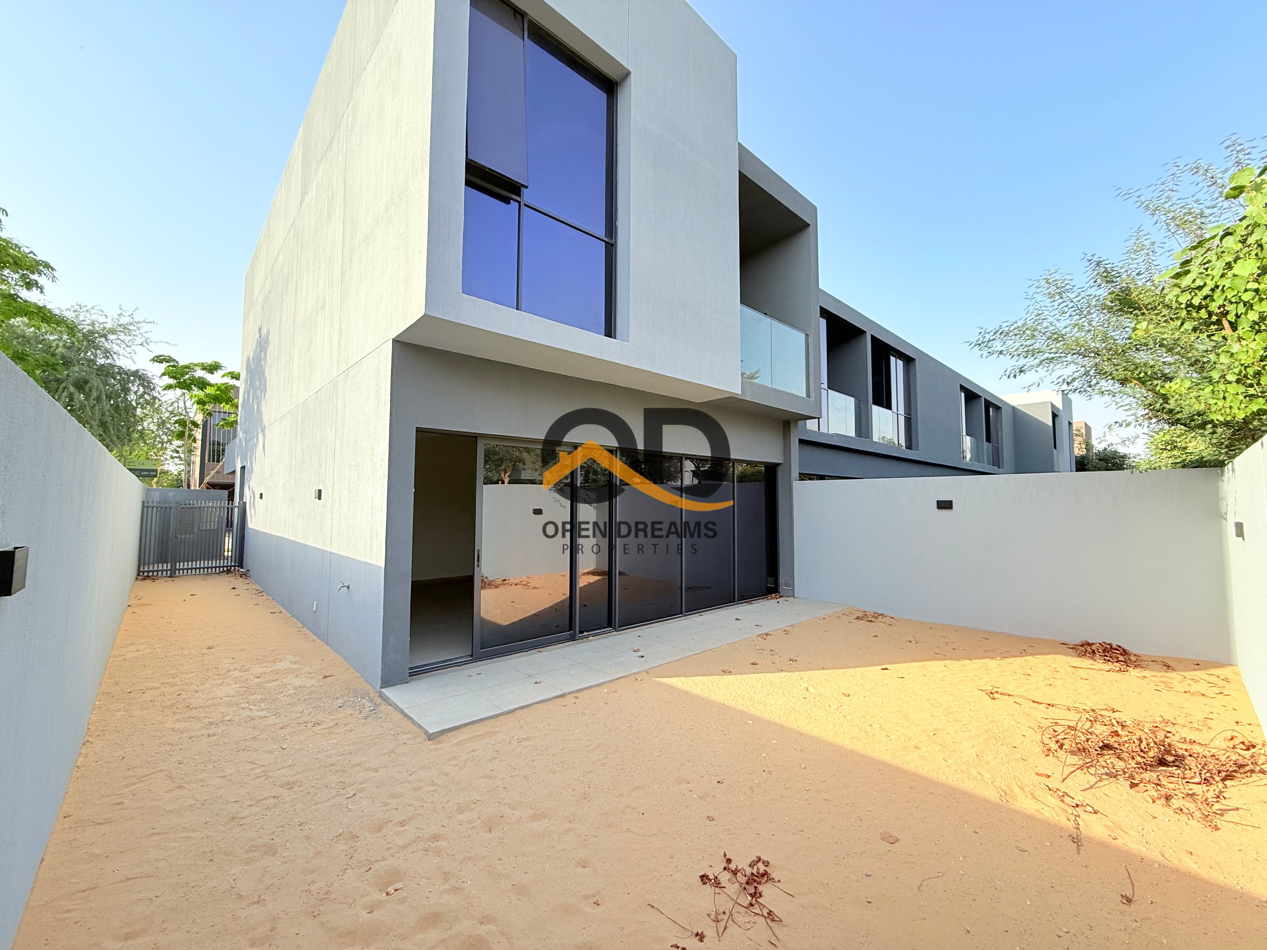 Limited Time Offer/Corner Unit 3BR Ready To Move