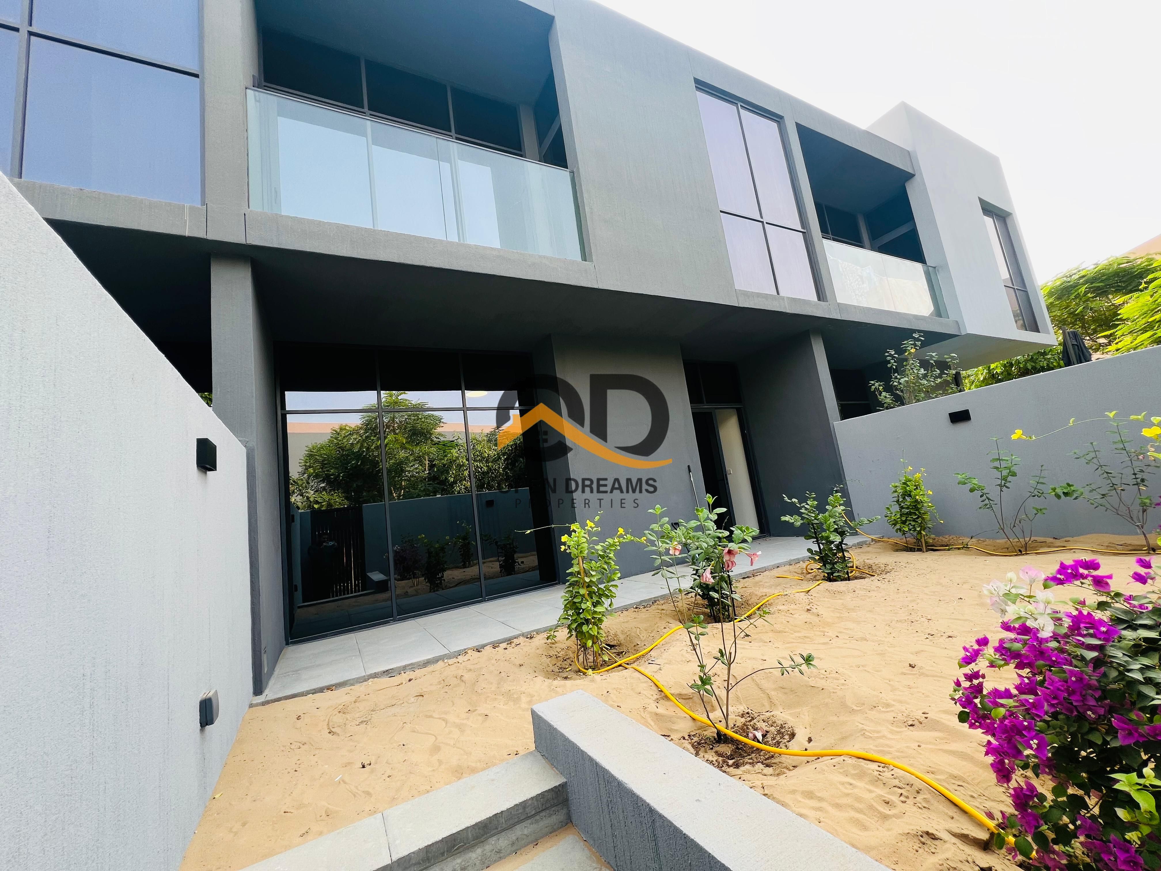Prestigious 4BHK middle unit