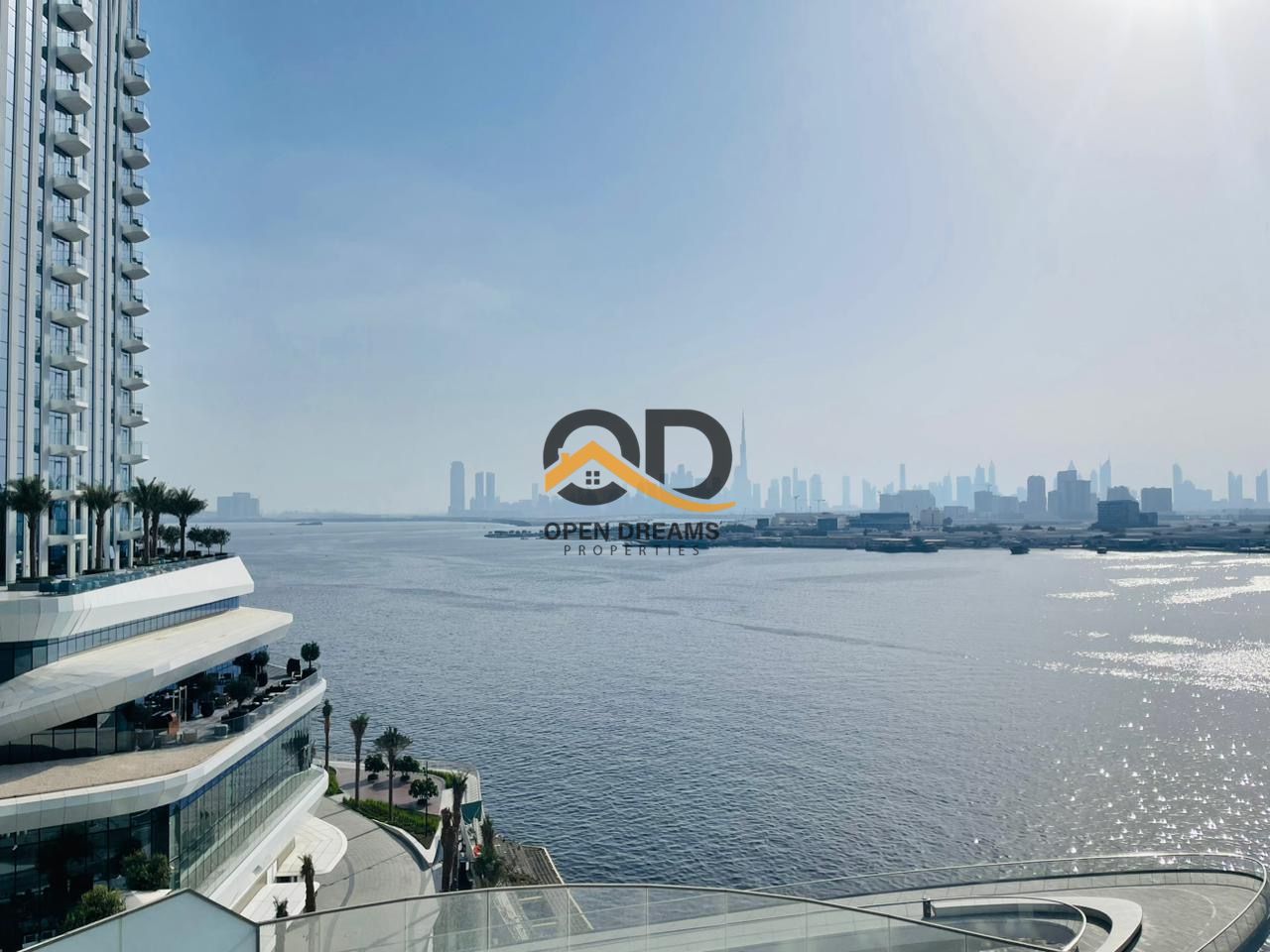 Luxury 1BR | Fully Furnished | 776 SQFT | Full Creek, Burj Khalifa & City Views | Vacant | Address Harbour Point Tower 2