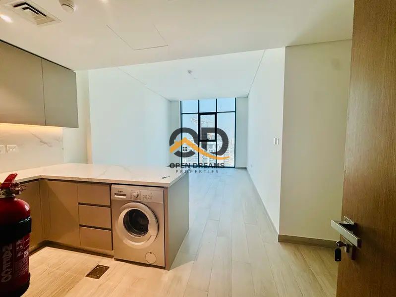 2-bedroom // Creek Facing // Prime Location