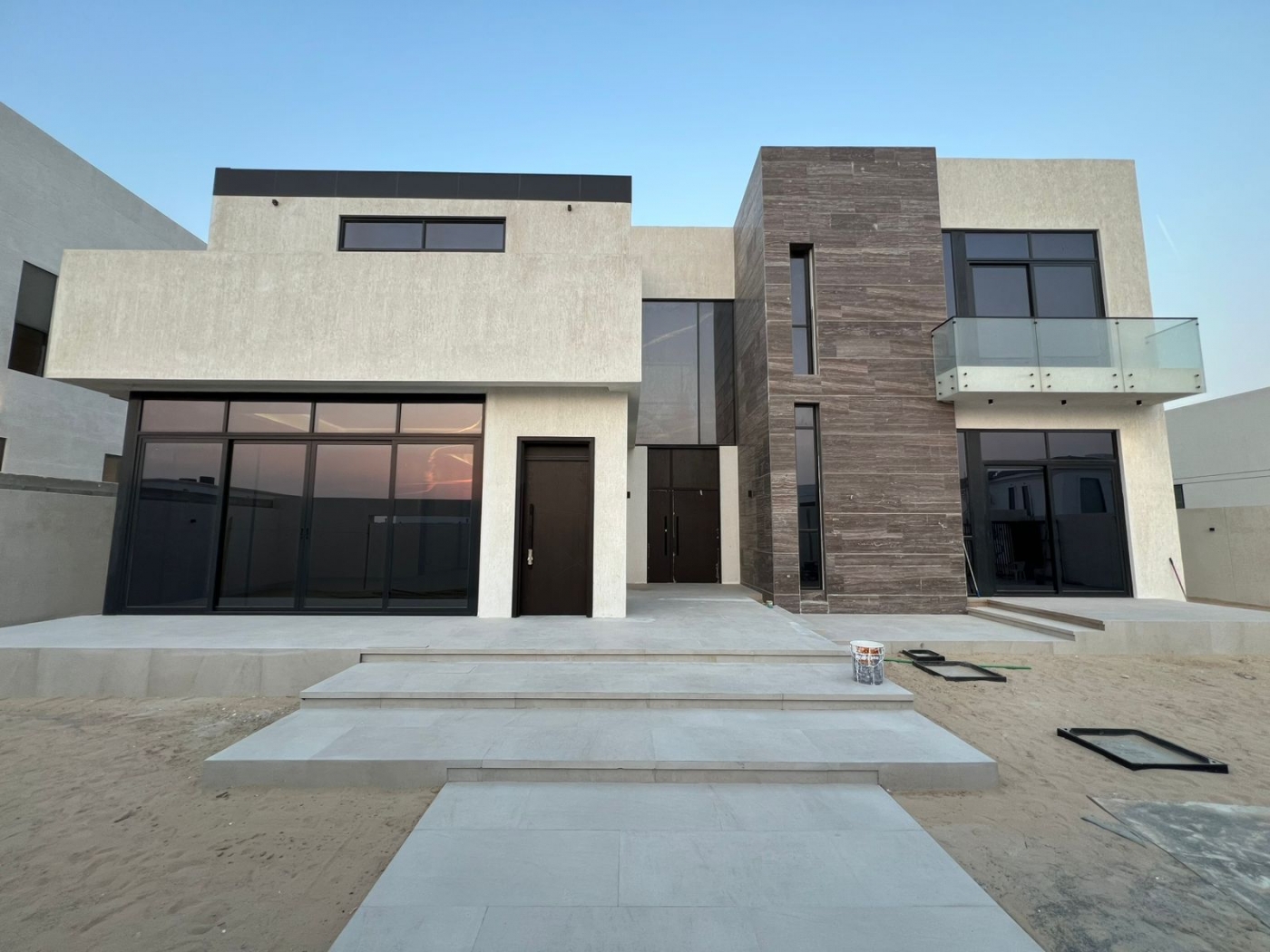 Brand new | 5-BR plus Maids| Ready To Move