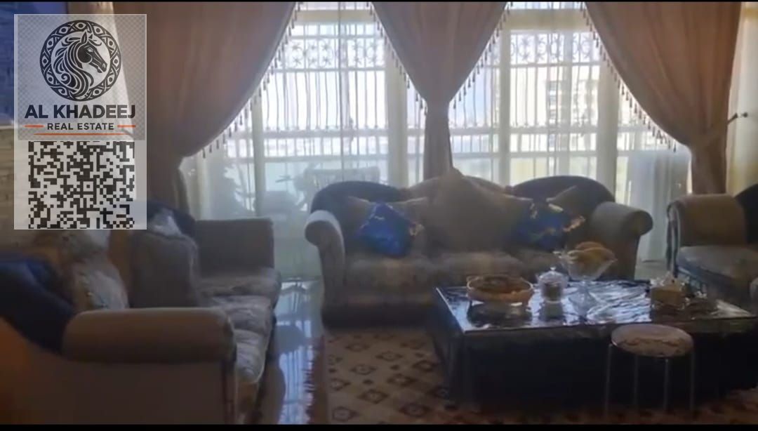 A once-in-a-lifetime opportunity at Horizon Towers: a luxurious apartment with a breathtaking double view.
