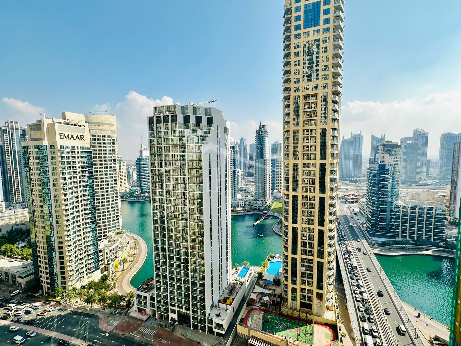 Exclusive Apartment|Beachfront Living|Unfurnished