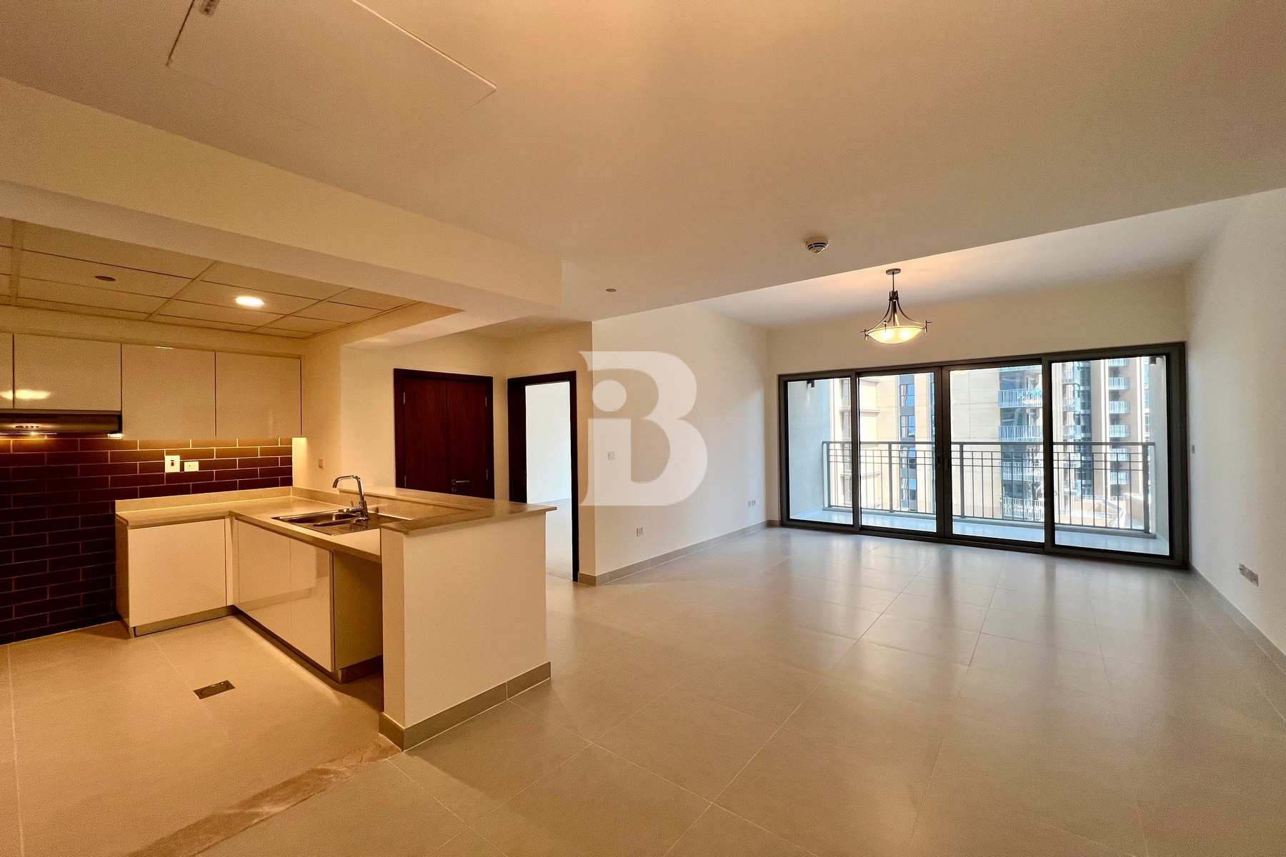 UNFURNISHED I GREAT AREA I NEW APARTMENT