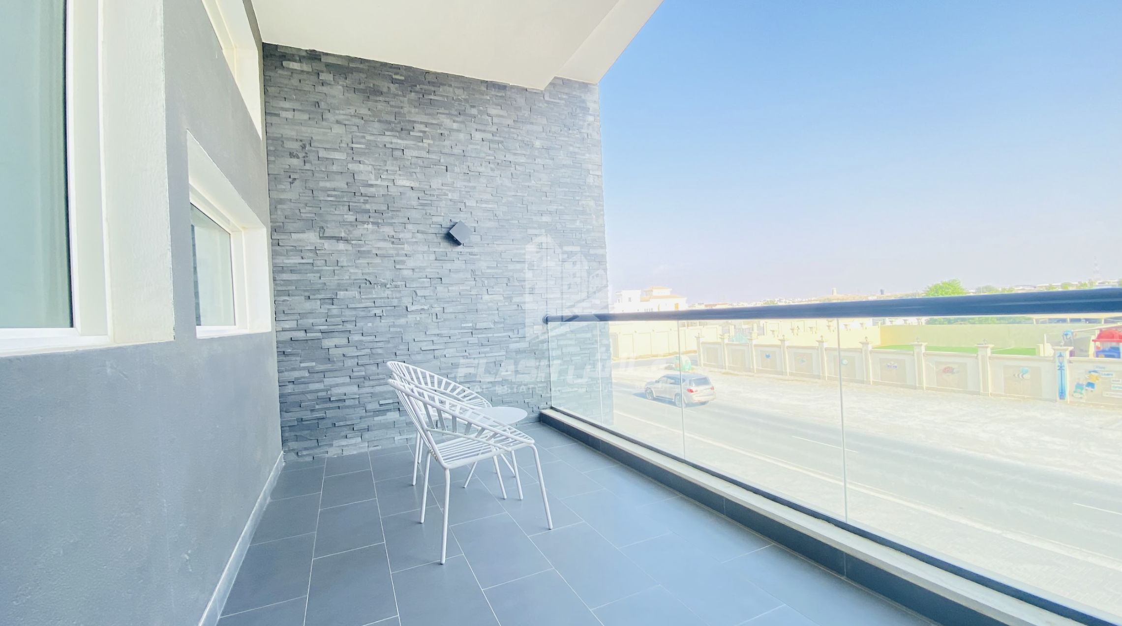 3BR Furnished Villa with Balcony/ Luxurious living