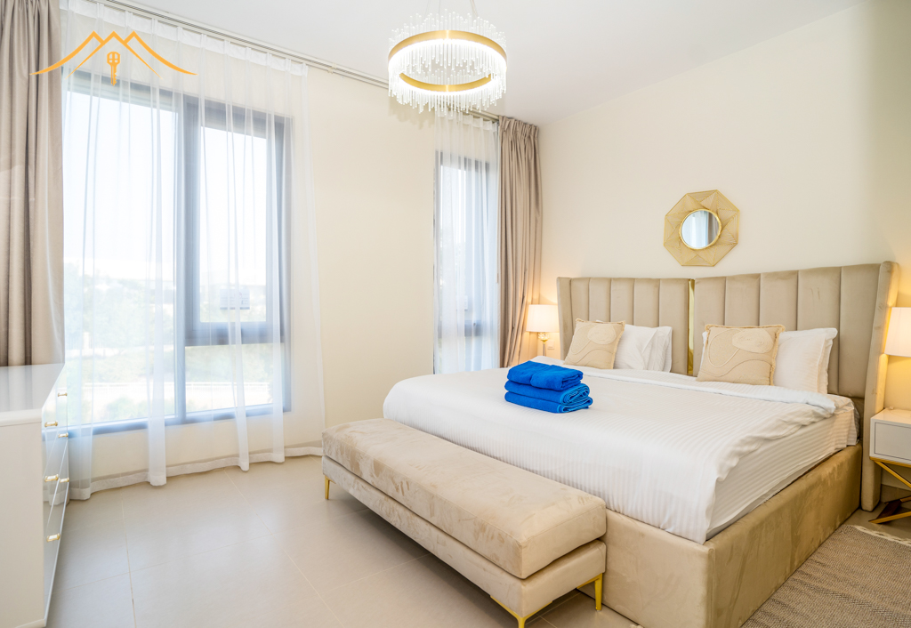 Elegant Living | Private Garden | Utilities Included | Min. 6 Months