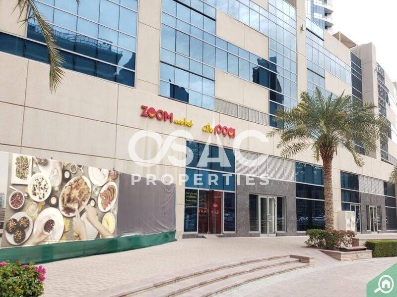 FULLY FITTED | PRIME LOCATION | WATERFRONT |VACANT