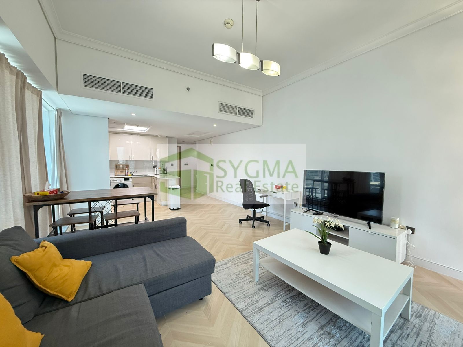 Upgraded Lake View | Fully Furnished | AED 1.43M