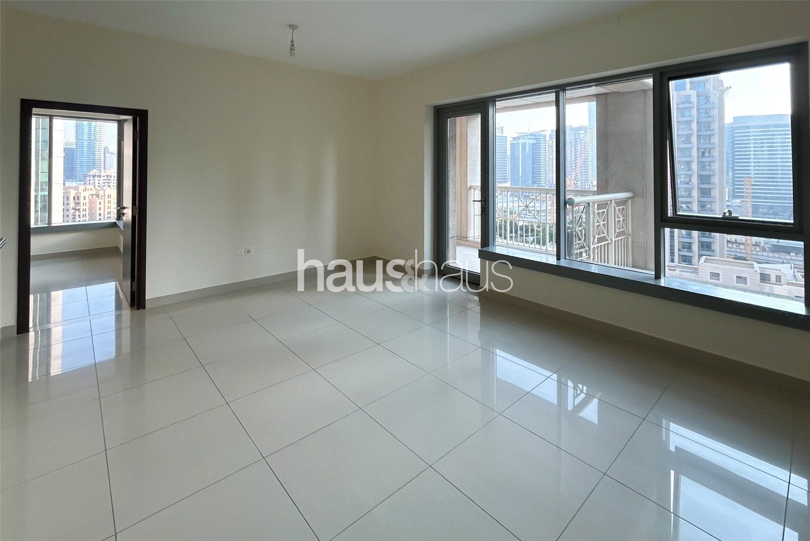 Unfurnished | Boulevard View | Chiller Free