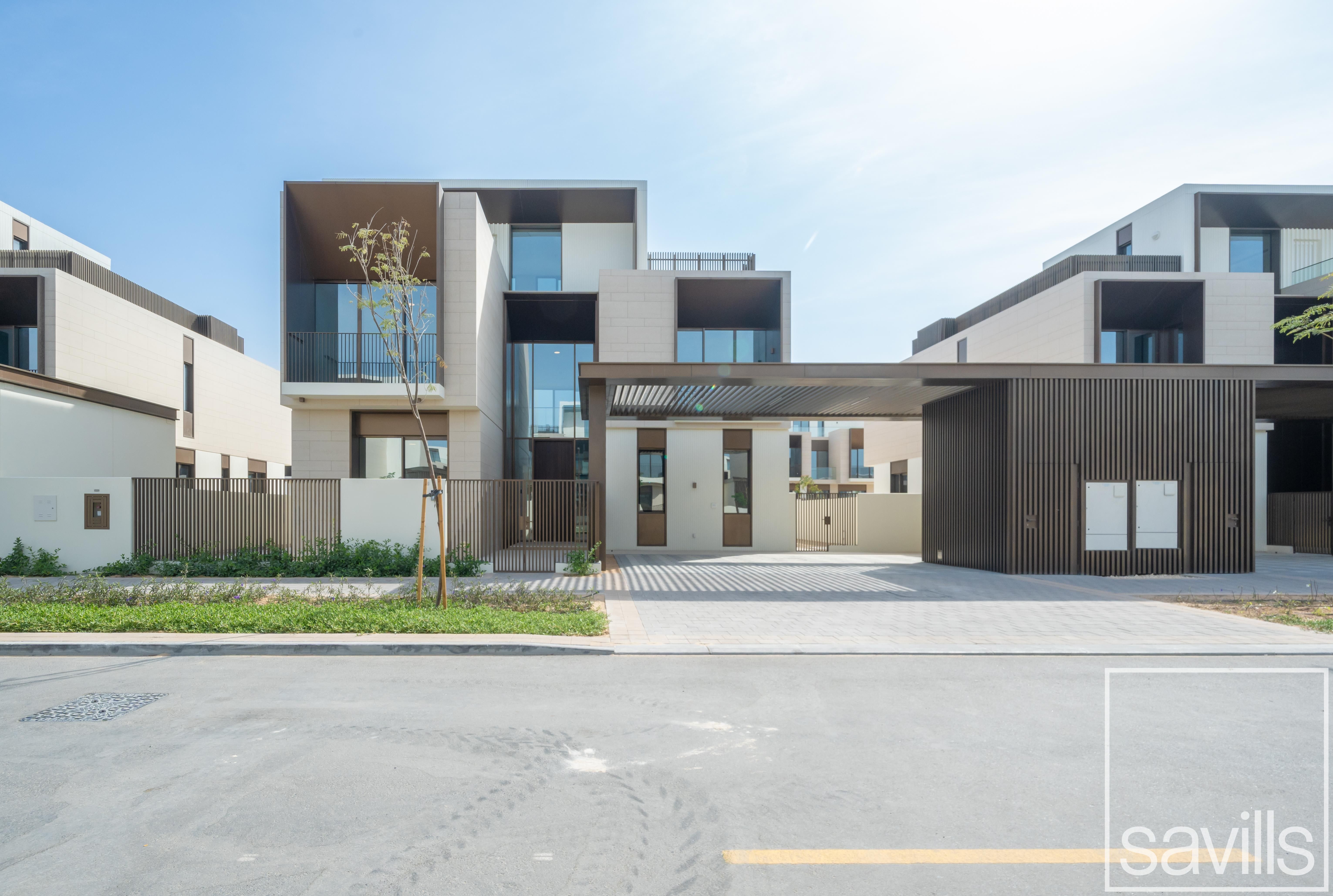 Park View | Corner Villa with Pool | View Today