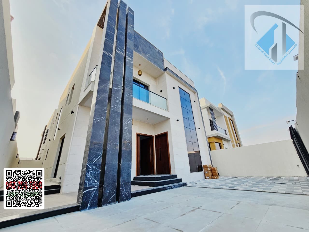 A distinctive villa, all fees included, at a negotiable price, located on Sheikh Mohammed Bin Zayed Road next to the mosque. Freehold ownership.
