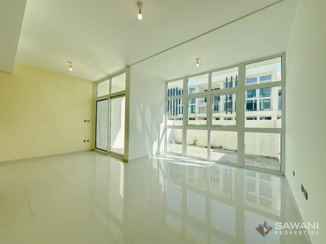 Spacious 3BR + Maid in Janusia | Back-to-Back