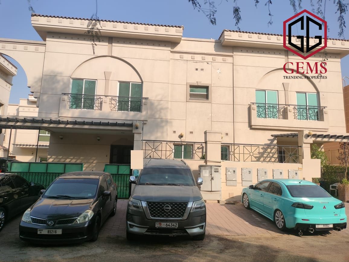 SEMI-DETACHED | MAIDS ROOM | SHARED SWIMMING POOL