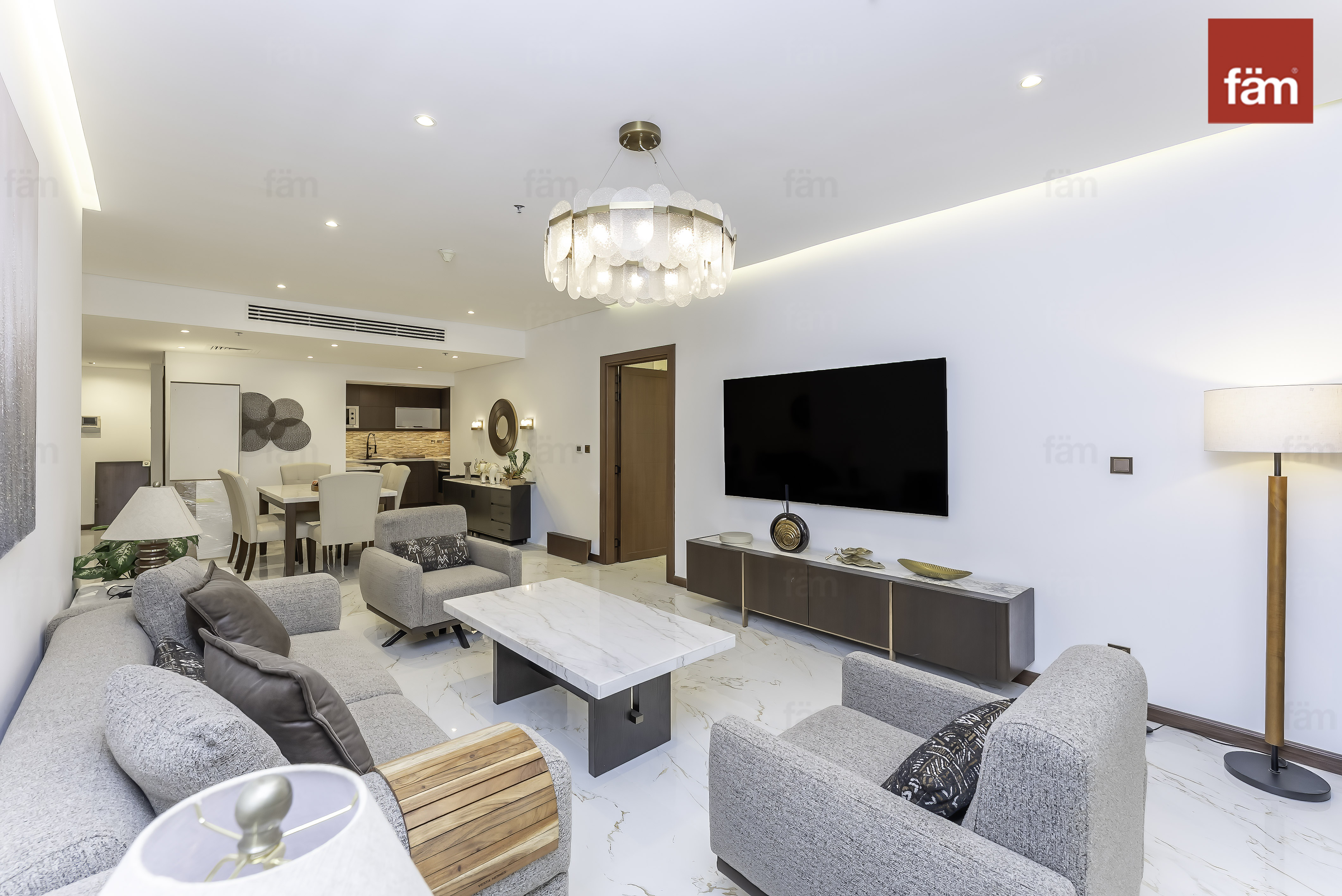 Upgraded / Fully Furnished / Vacant