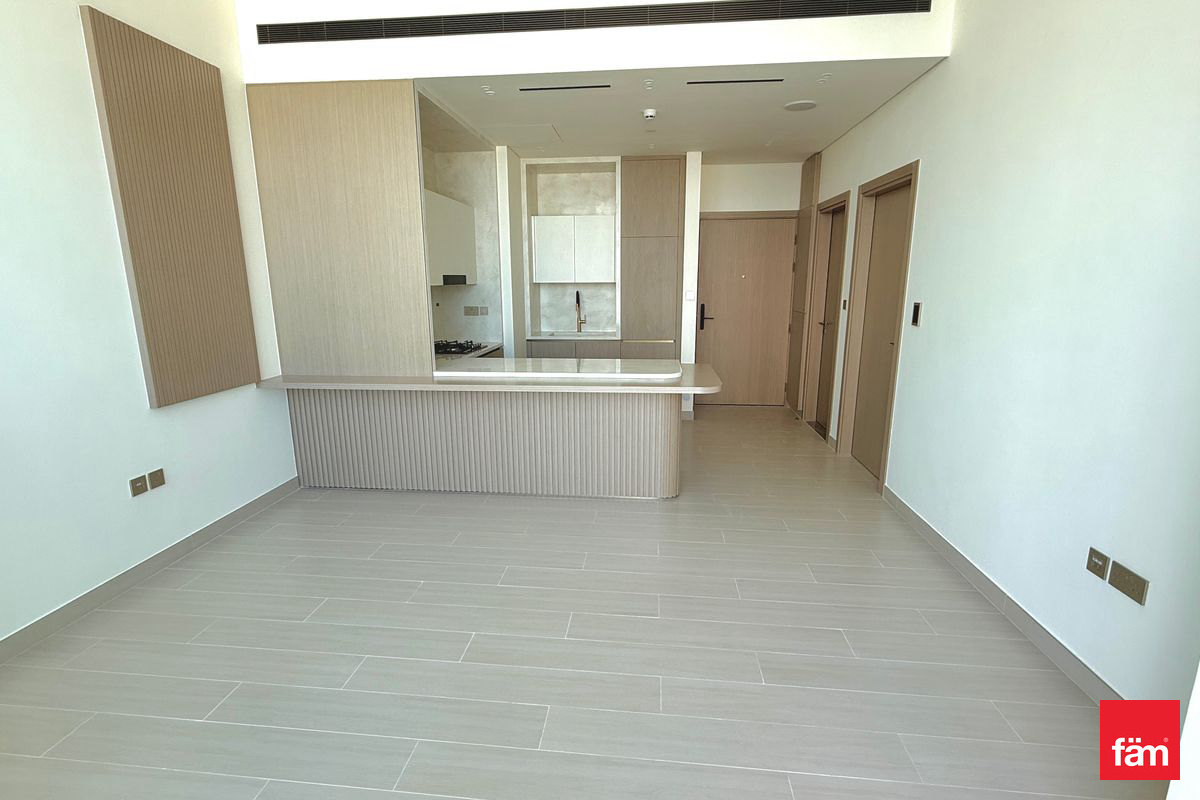 Brand New | Vacant | Balcony | Private Jacuzzi