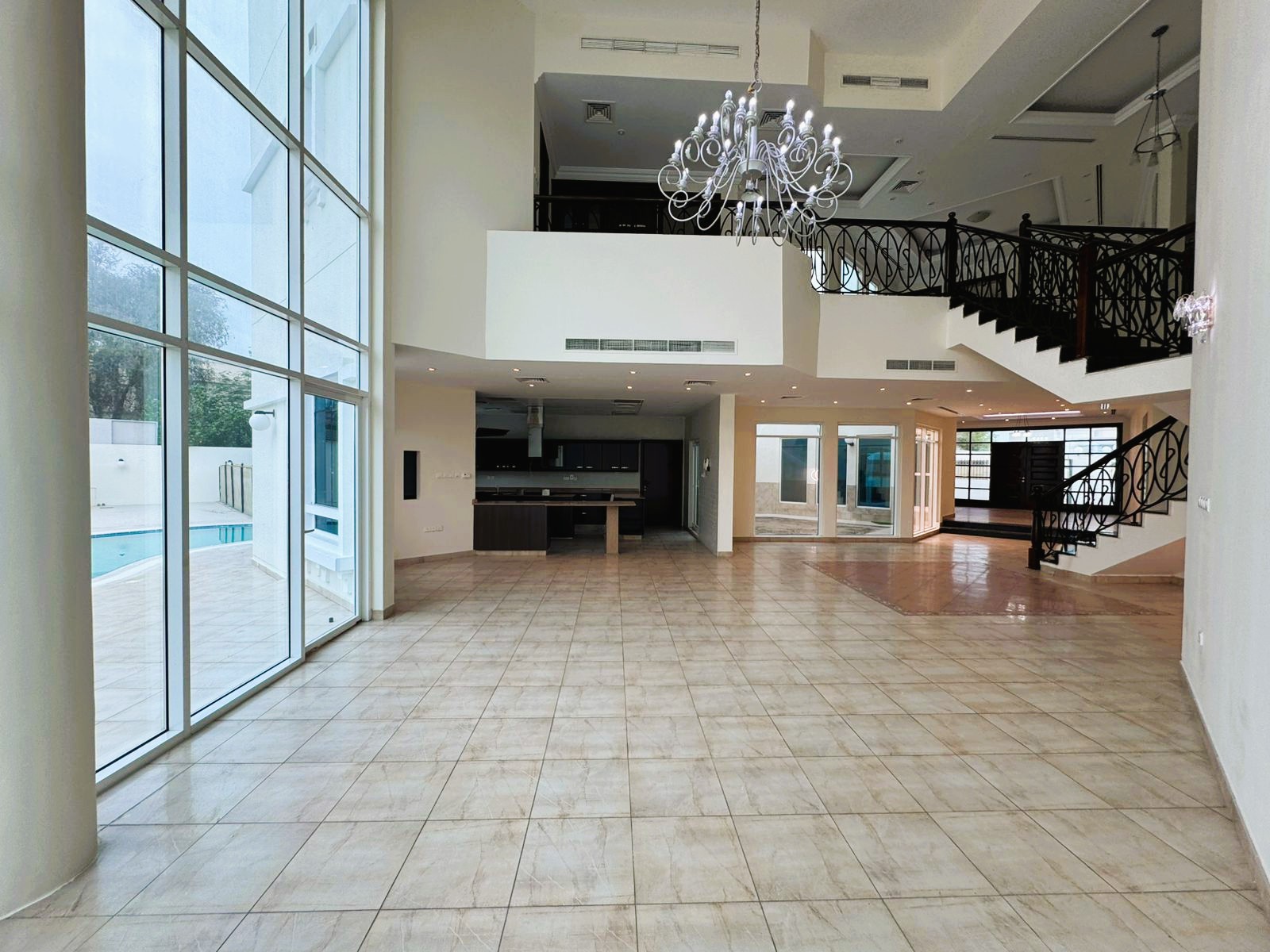 7 bedroom villa + Maid’s room |Spacious | In perfect condition