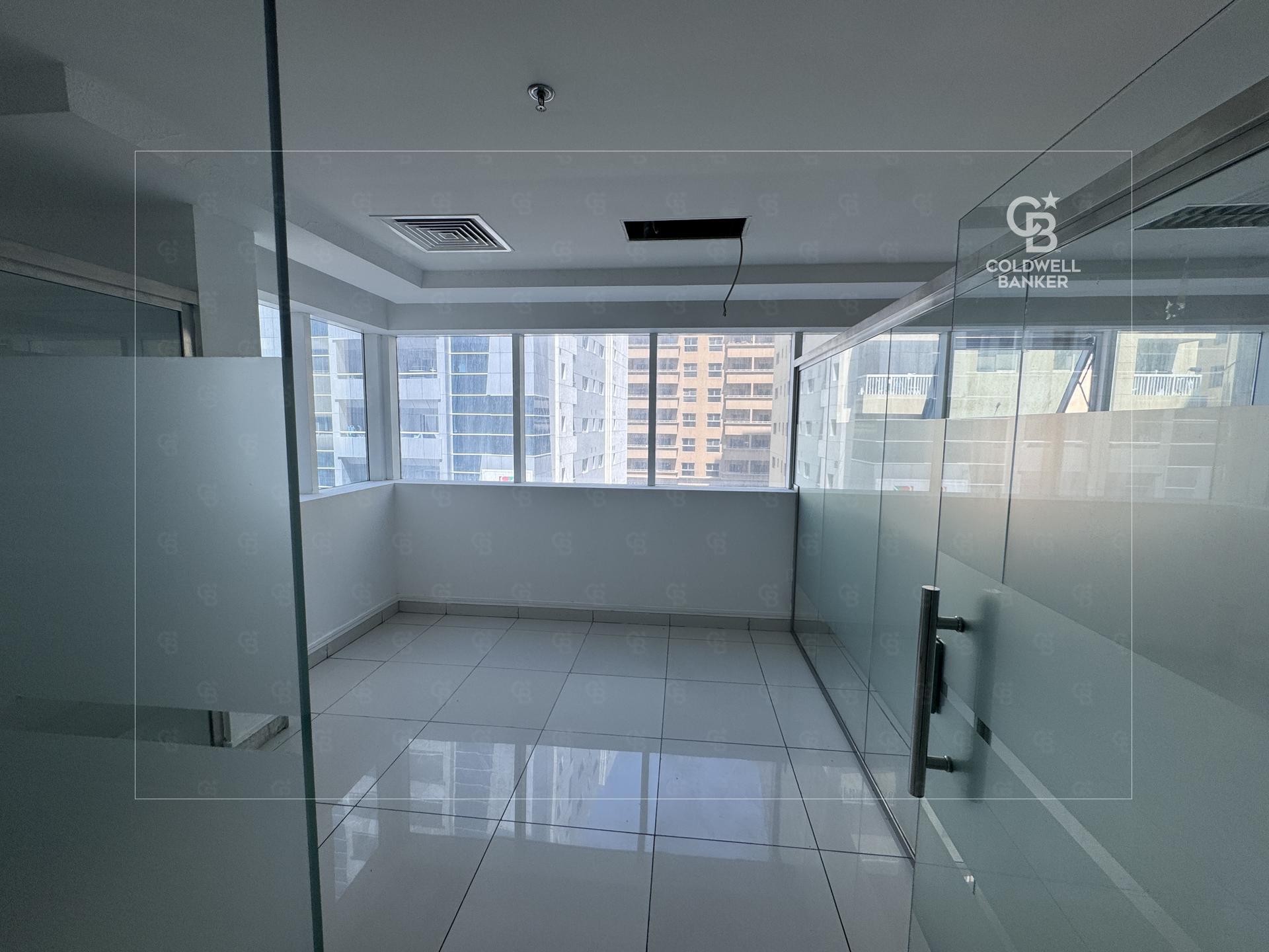 Partitioned | Square Layout | Chiller Free