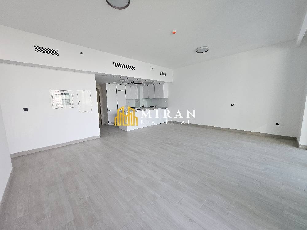 3bhk + Maid - Full Park View - Resale