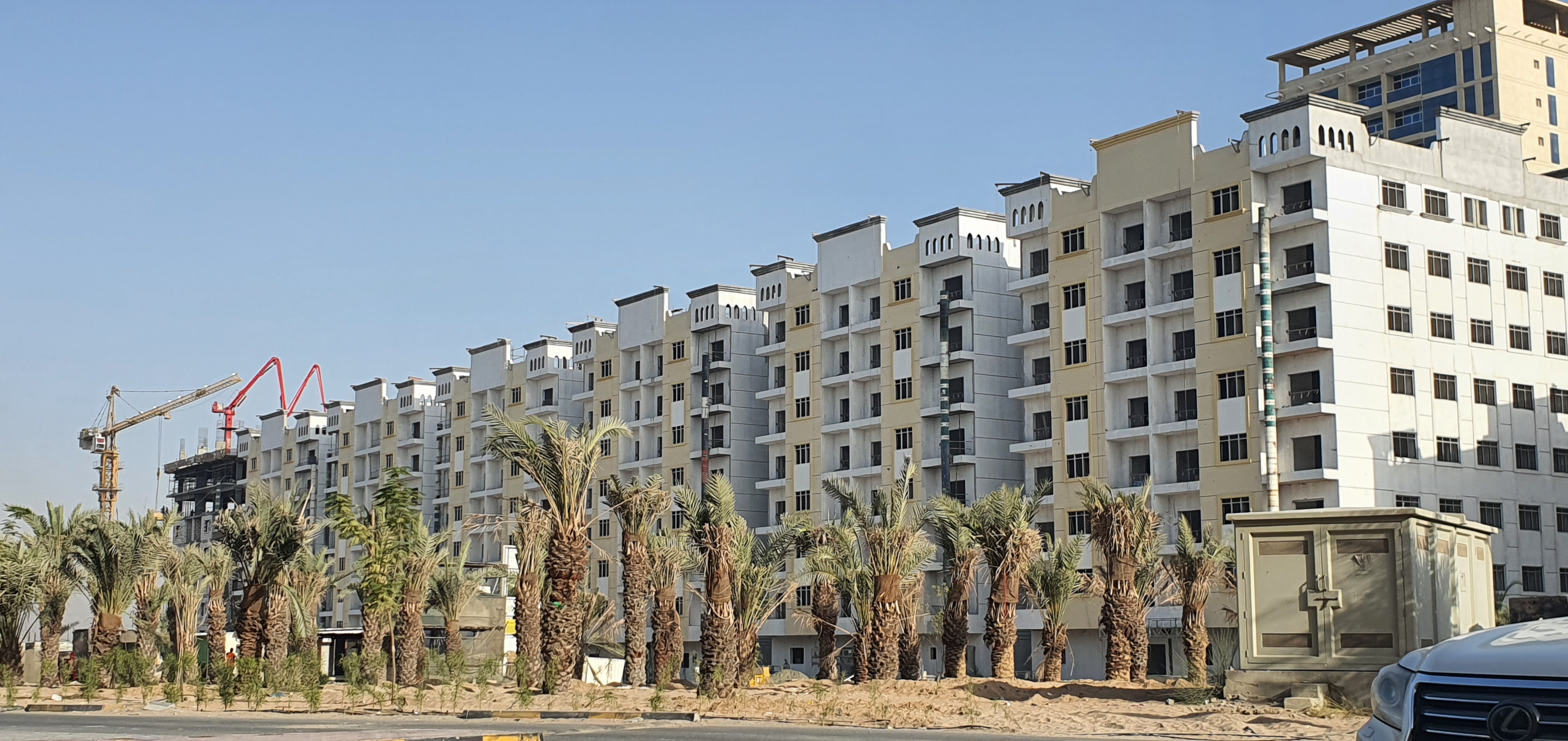 For sale : 1 BHK, 1189 sq ft with balcony and reserved parking
