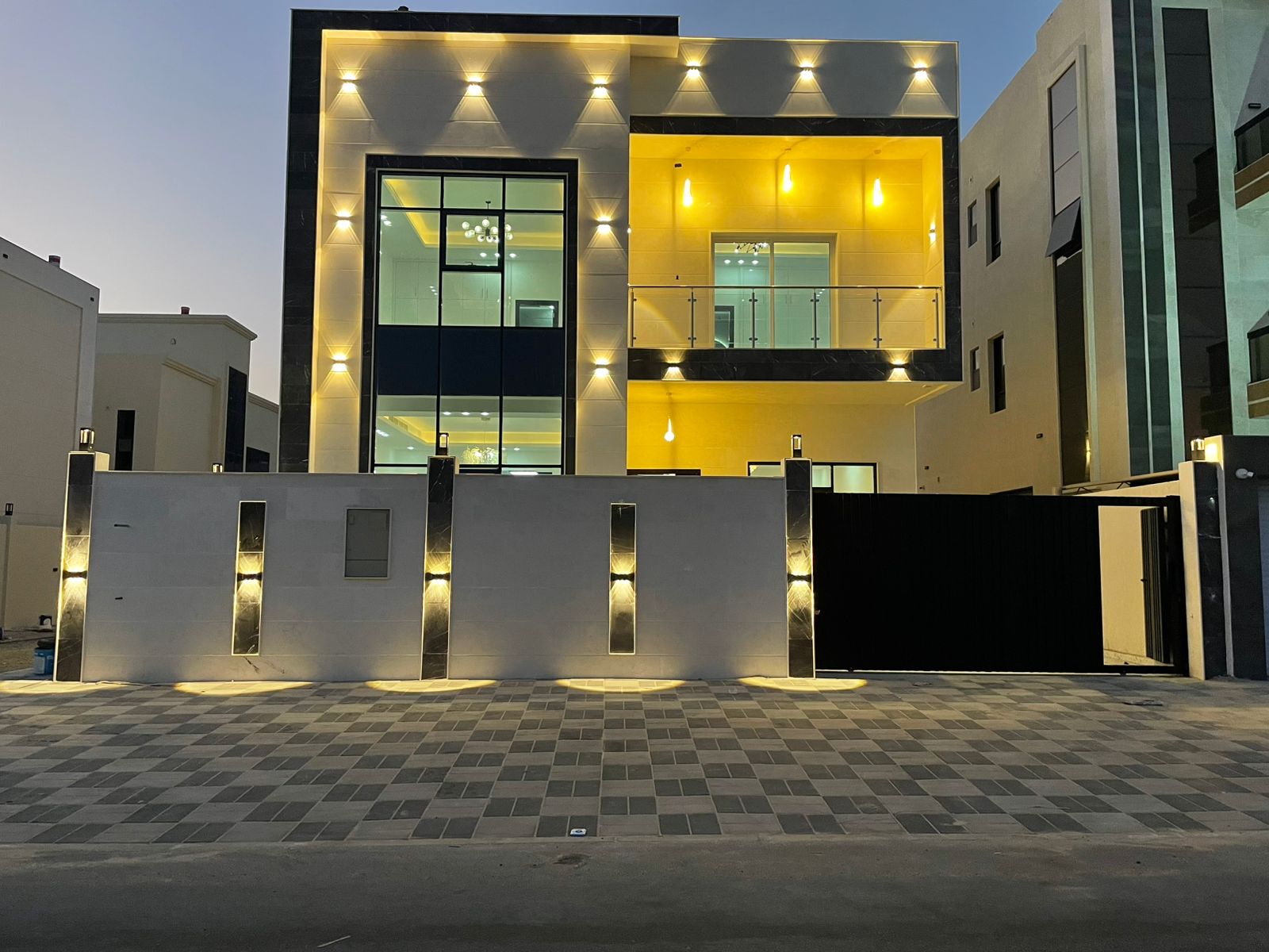 VILLA FOR SALE || 5 BED ROOMS|| PRIME LOCATION || AL AMEERA AJMAN